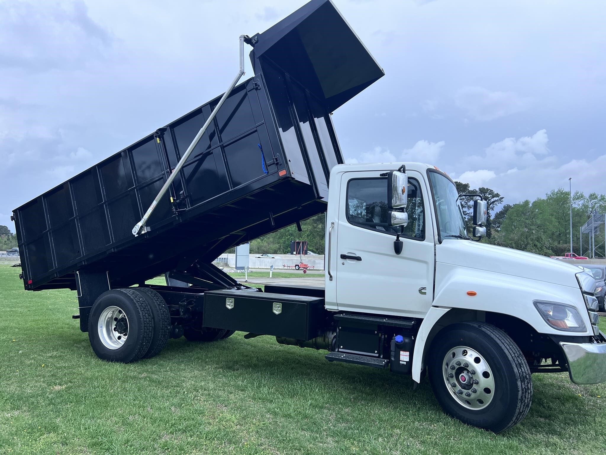 Photo of a 2026 Hino L6