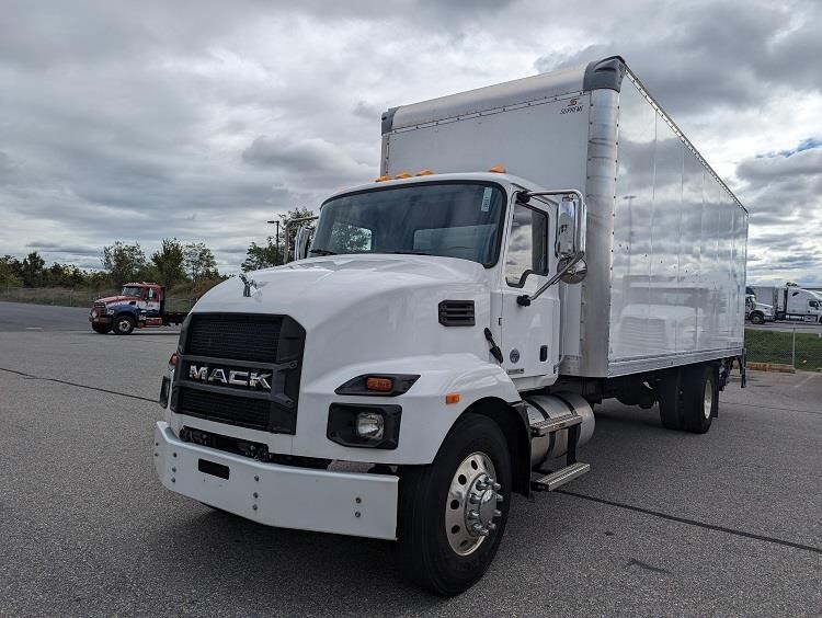 Photo of a 2021 Mack MD6