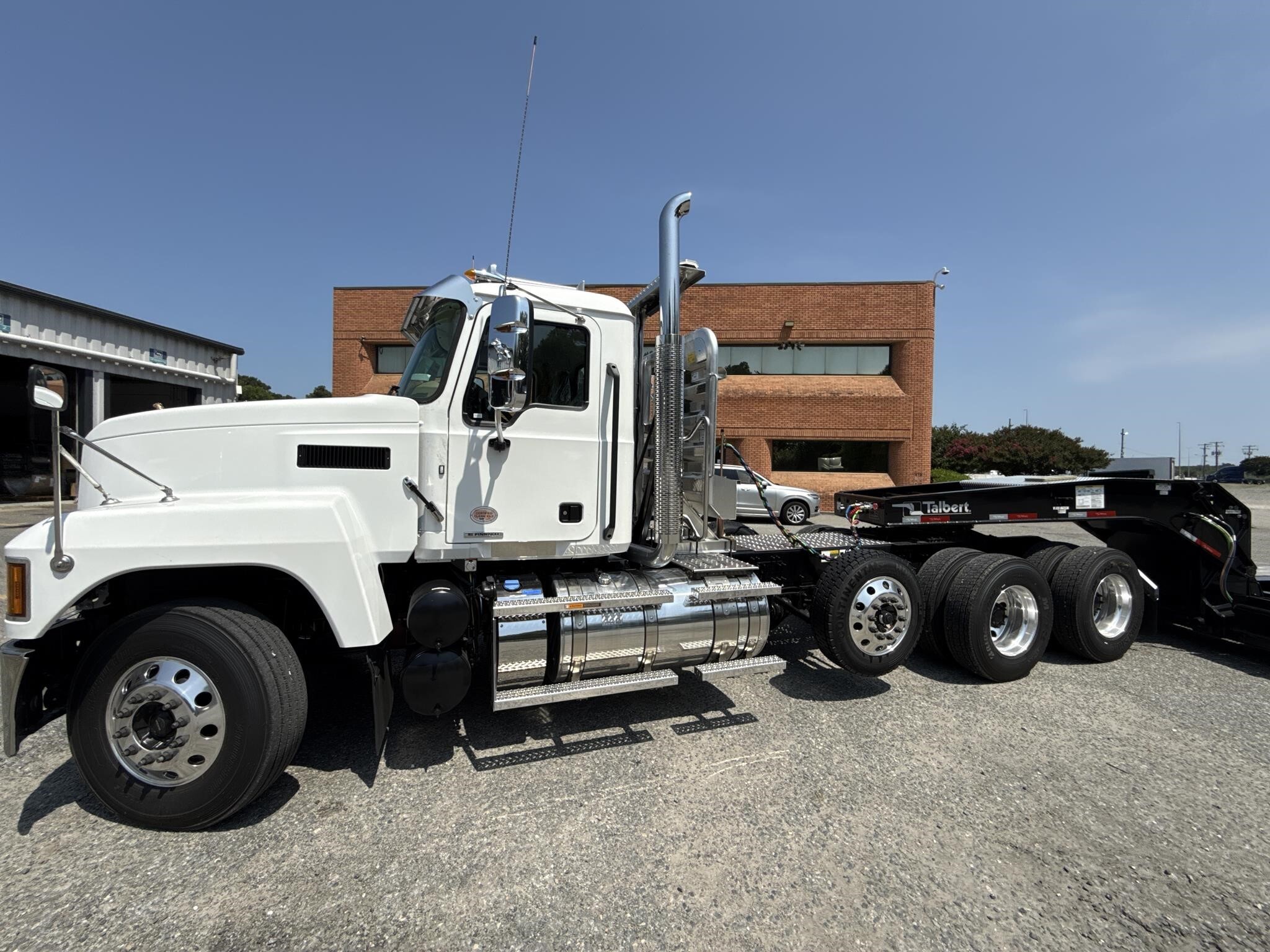 Photo of a 2027 Mack PINNACLE
