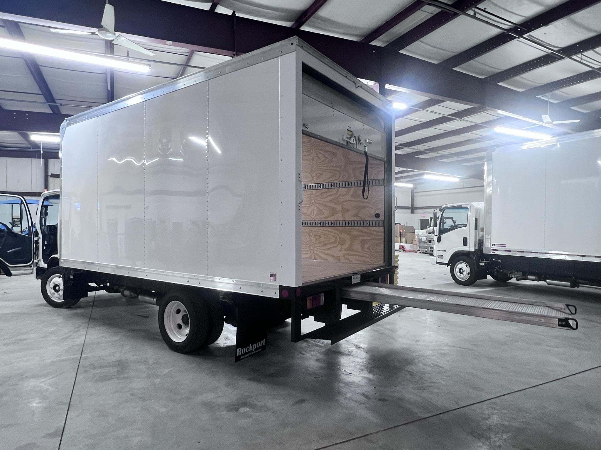 2026 Isuzu NPR HD