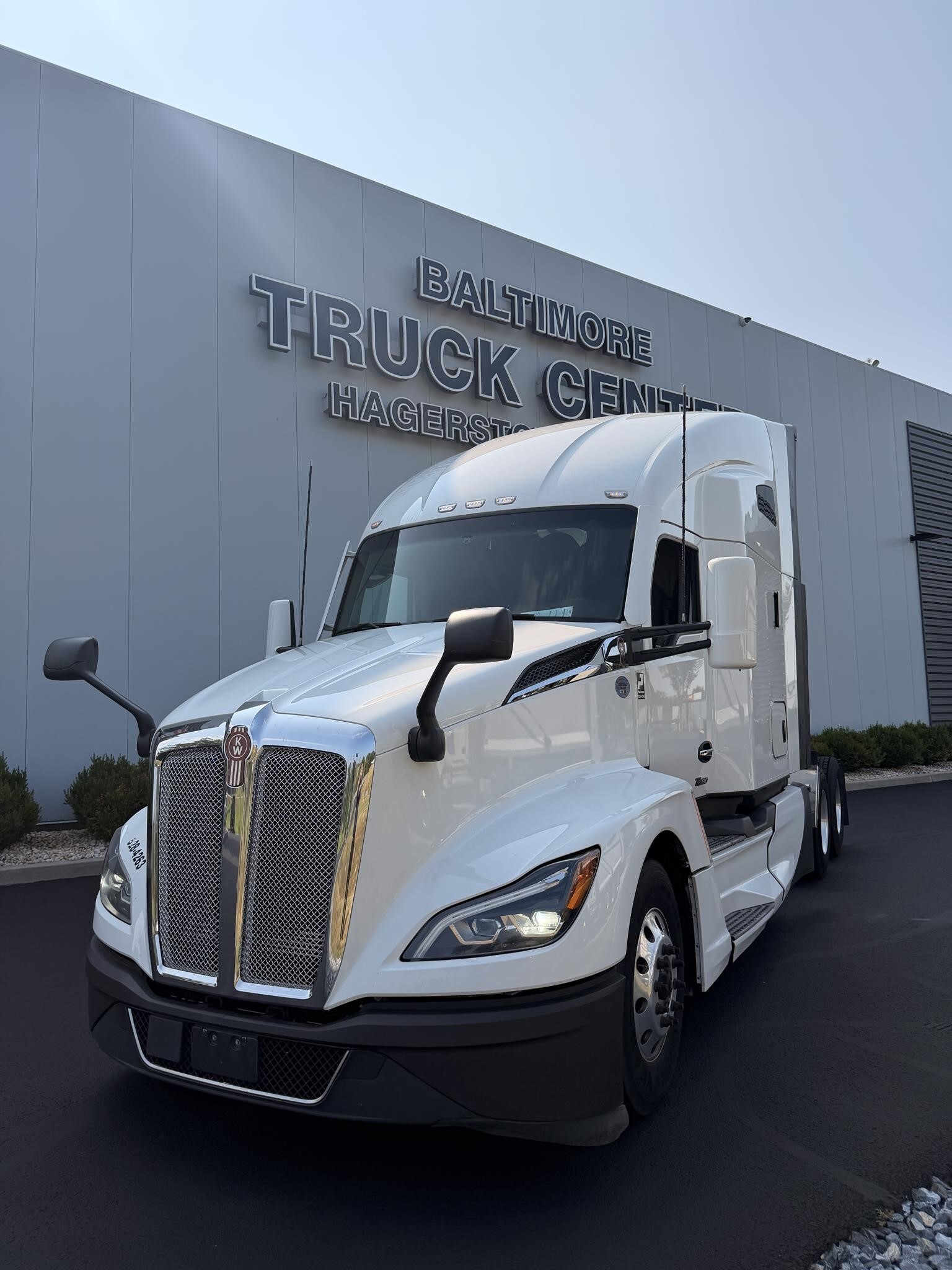 Photo of 2022 Kenworth T680