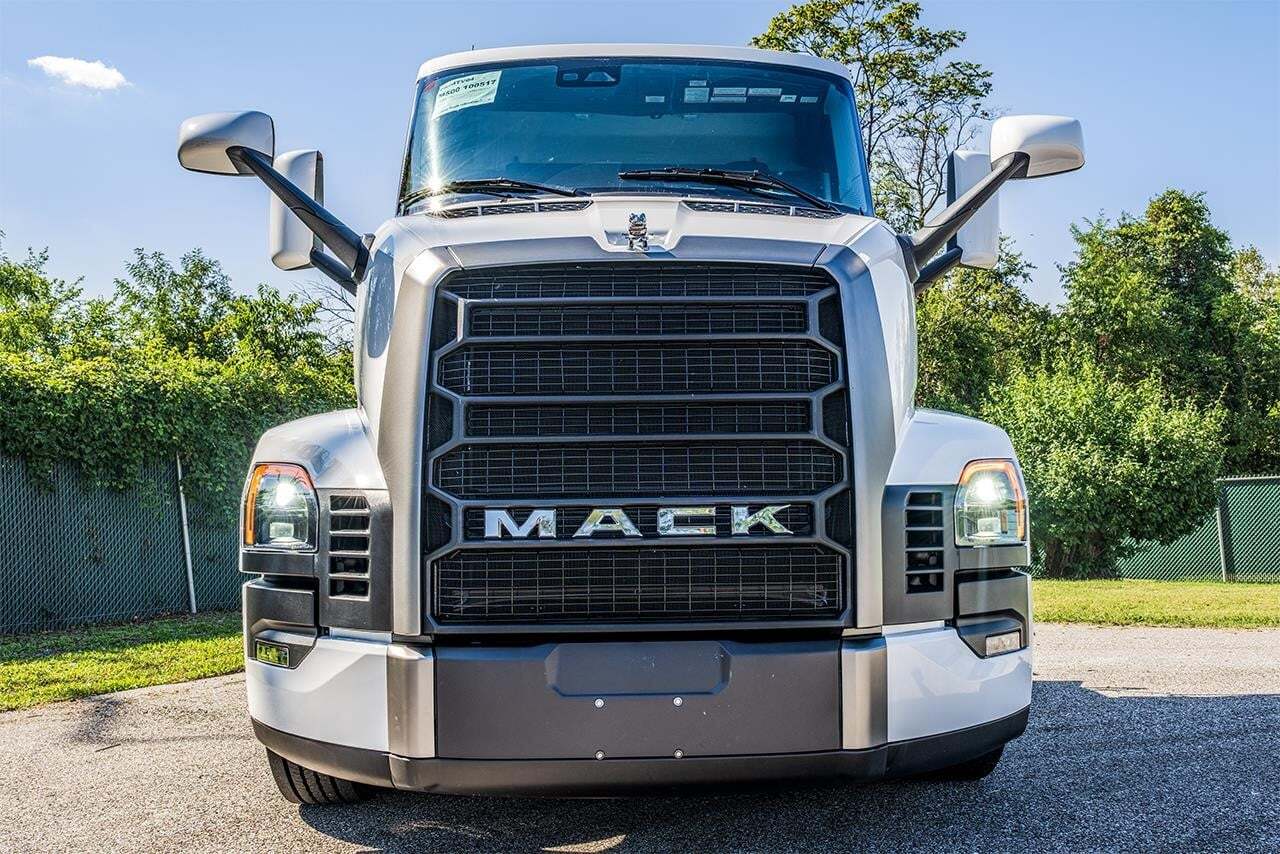 2026 Mack Pinnacle