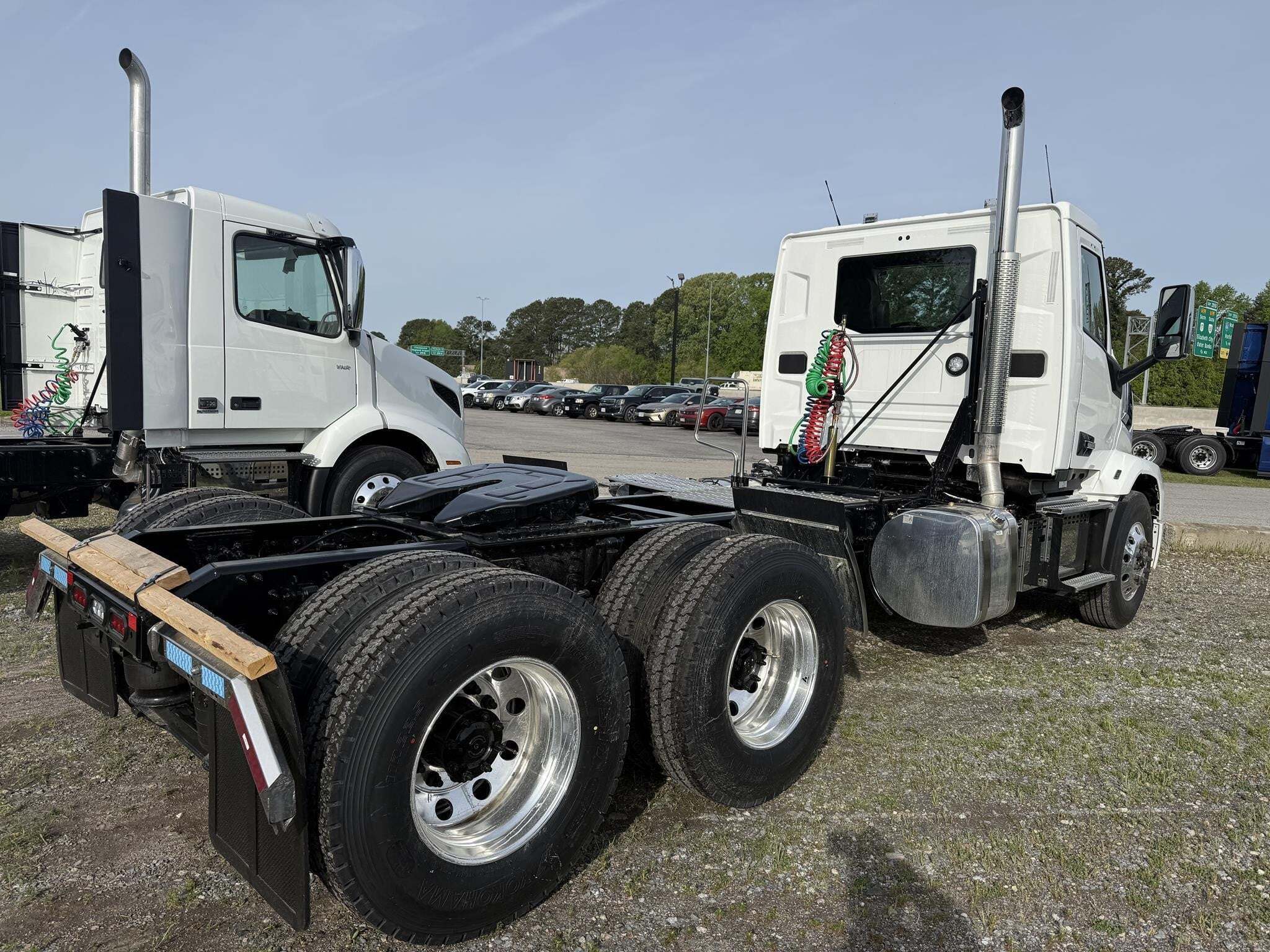 2027 Mack ANTHEM 64T
