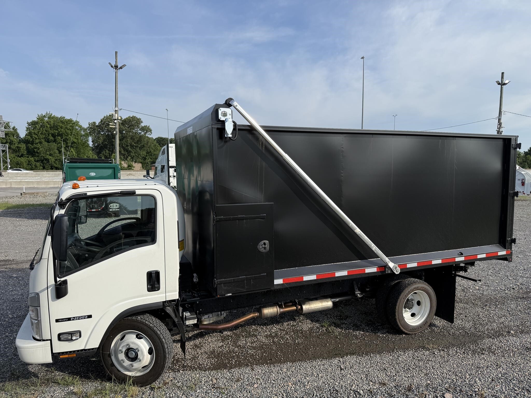 2026 Isuzu NRR