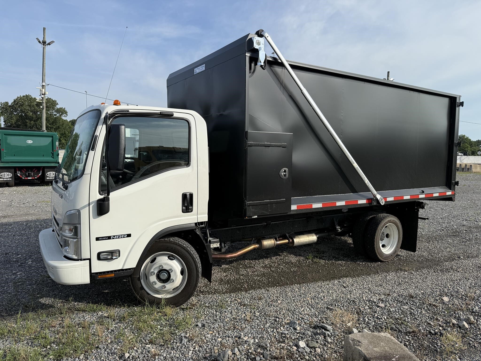 2026 Isuzu NRR