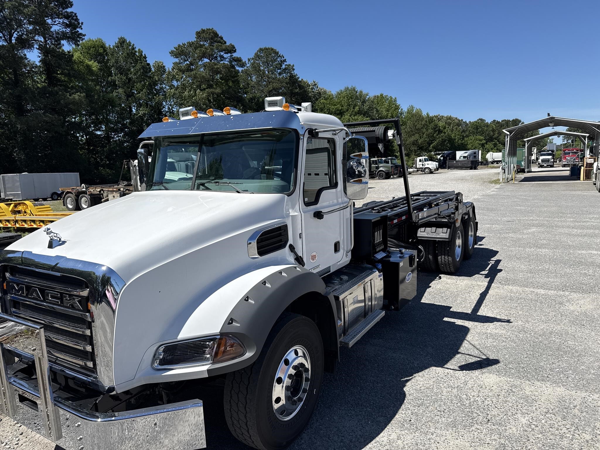 2027 Mack GRANITE 64BR