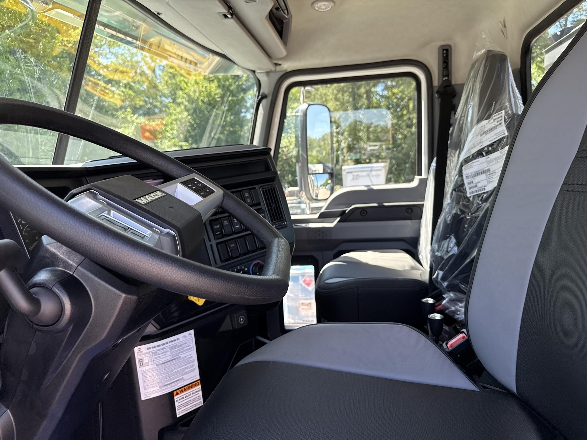 2027 Mack GRANITE 64BR