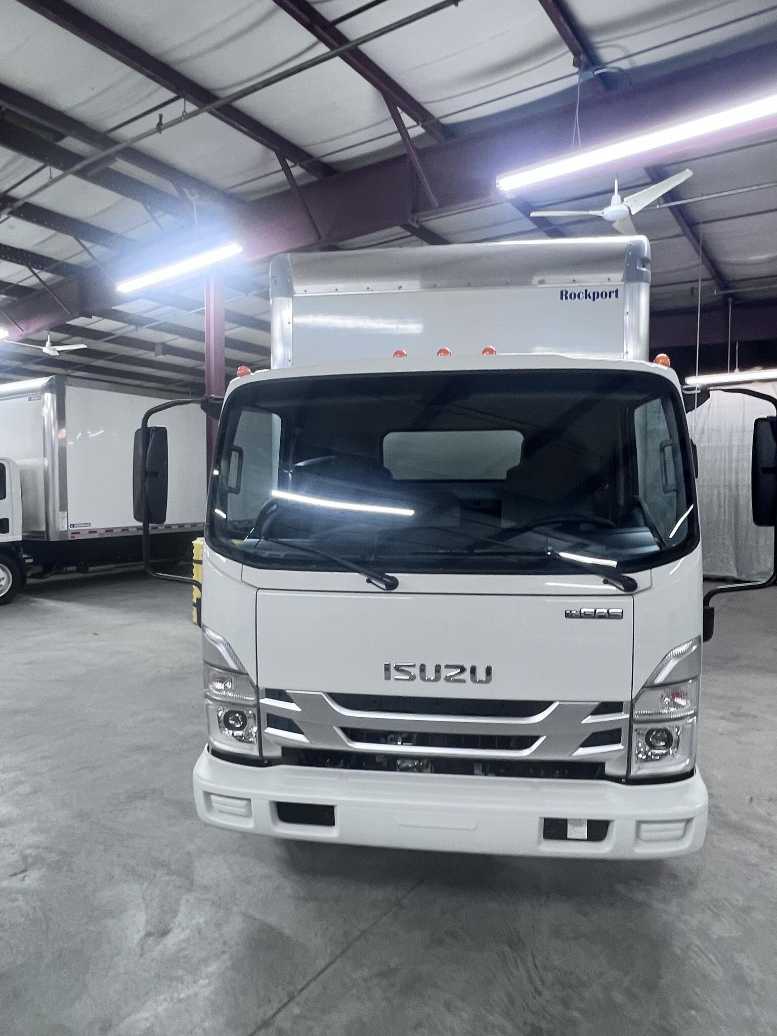 2025 Isuzu NPR HD
