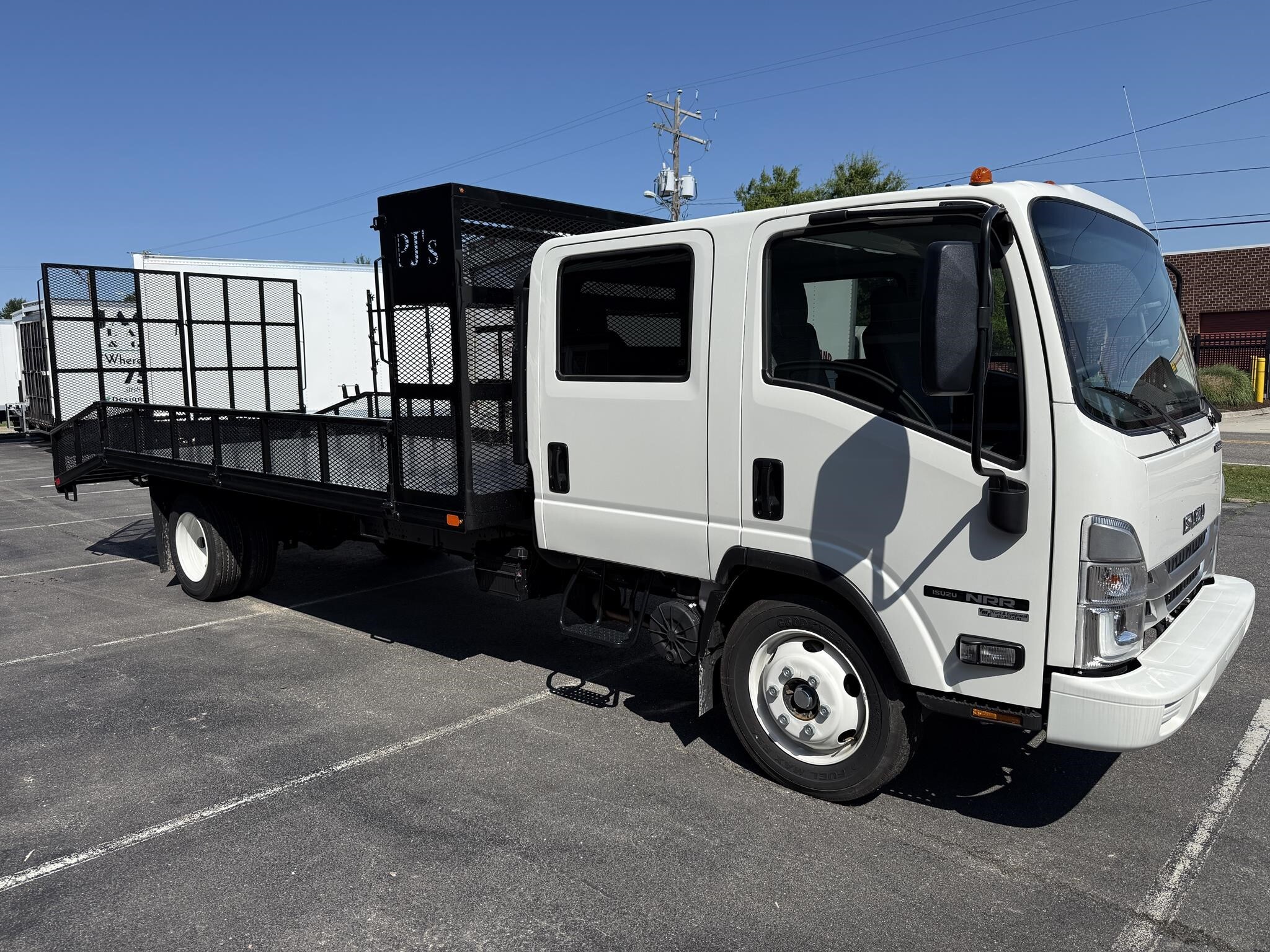 2026 Isuzu NRR
