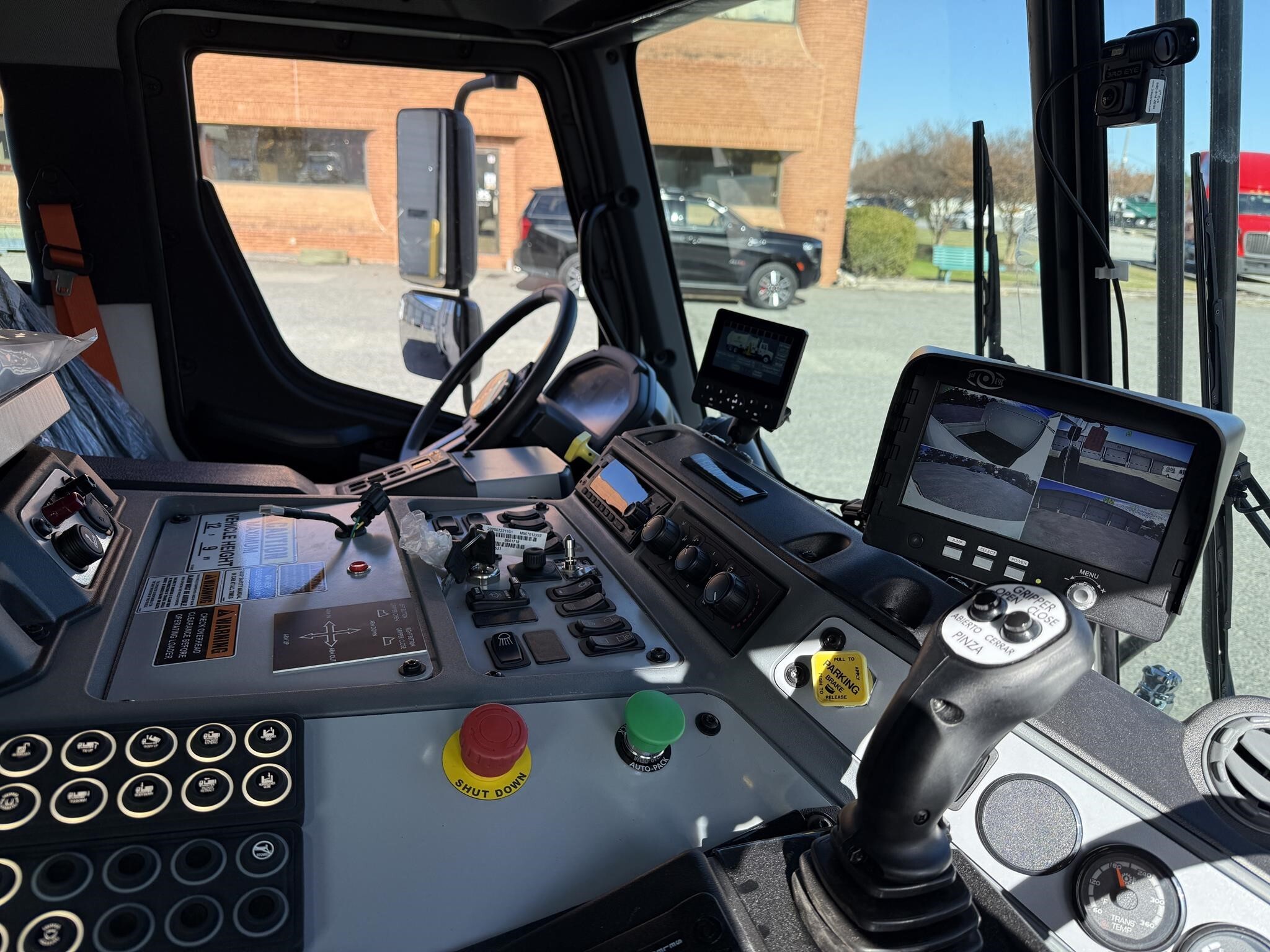 2026 Mack LR64R