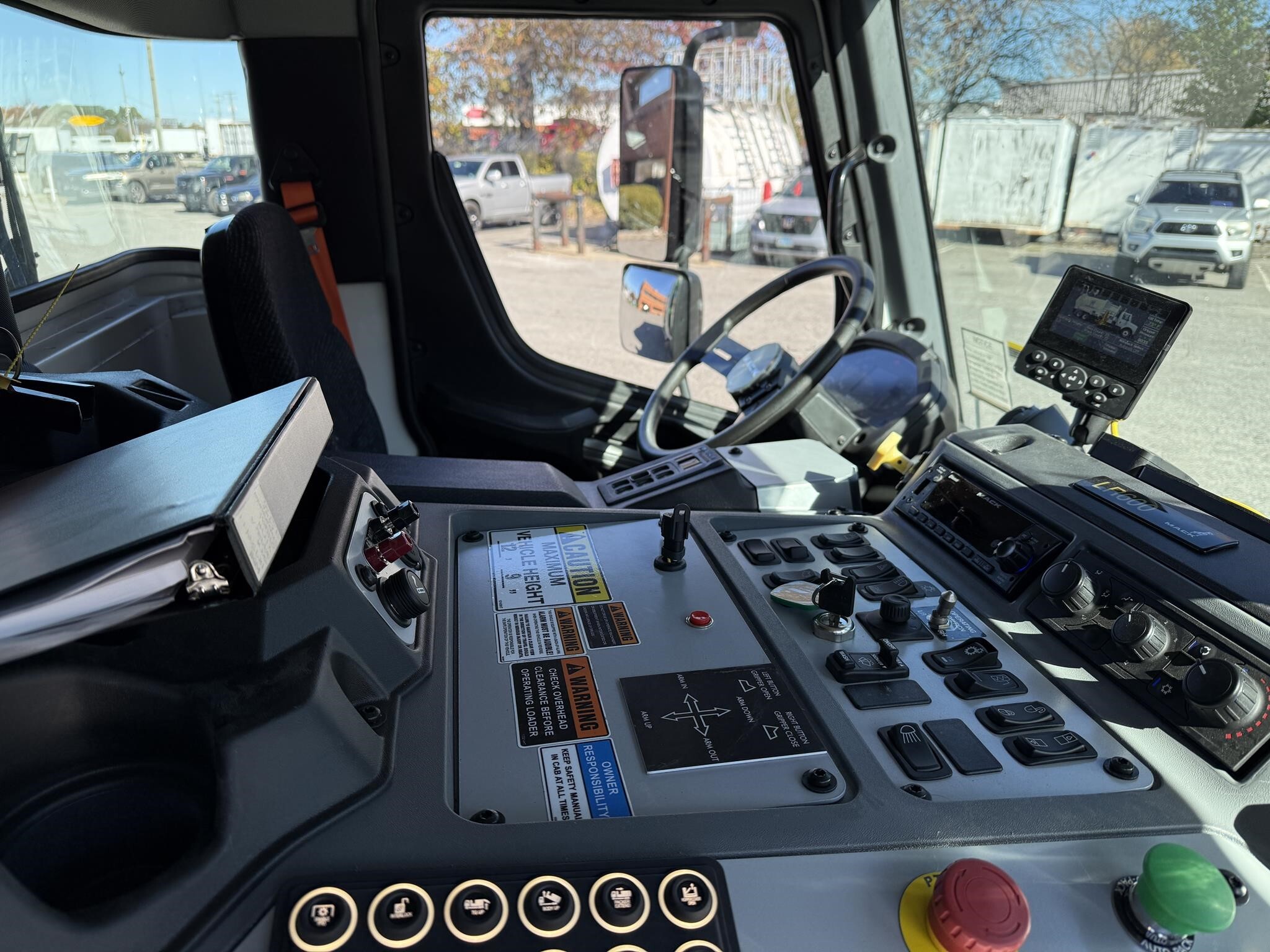 2026 Mack LR64R