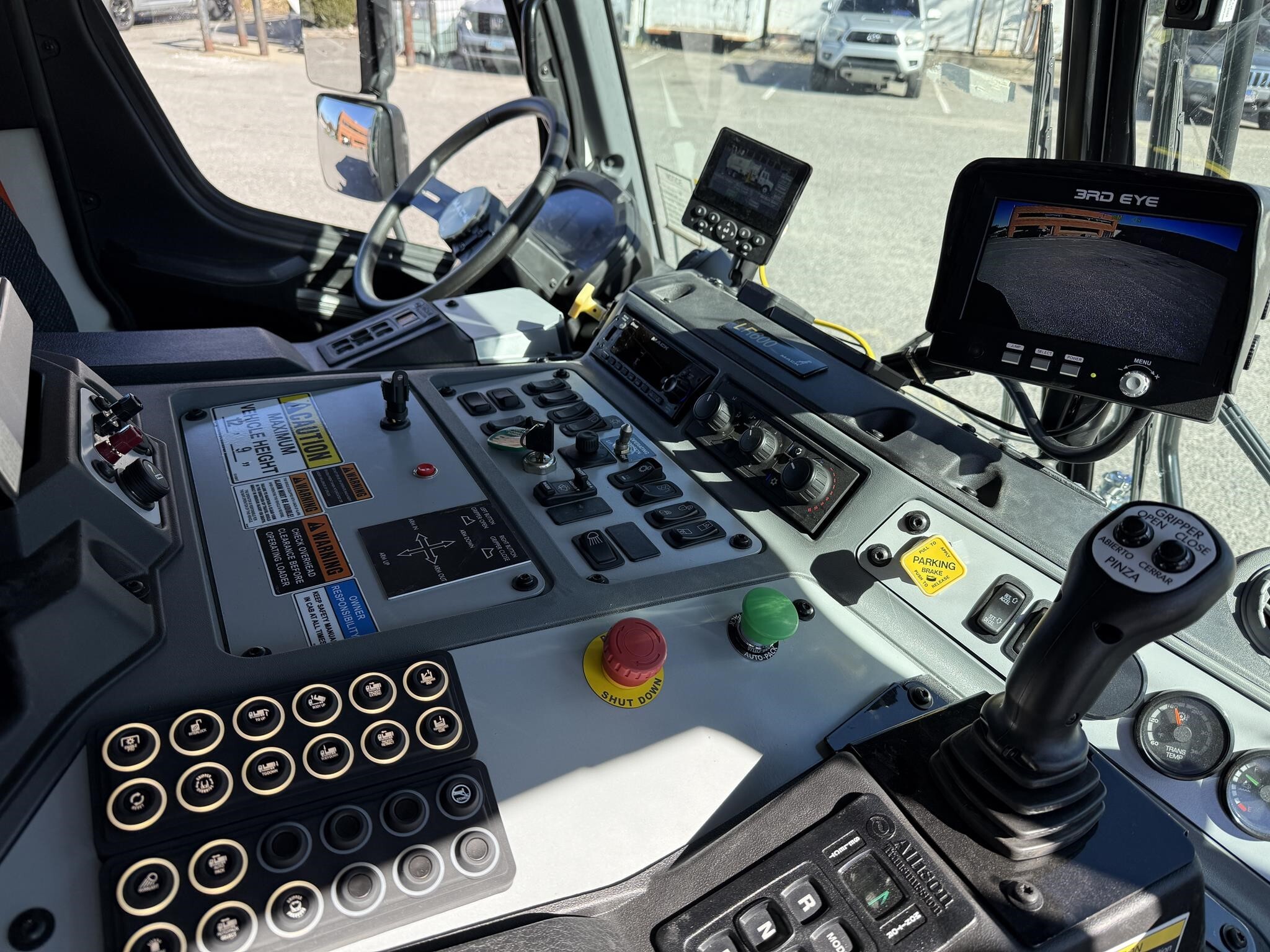 2026 Mack LR64R