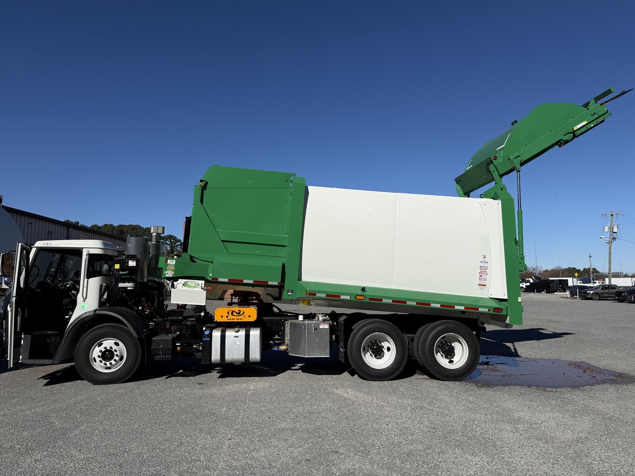 2026 Mack LR64R