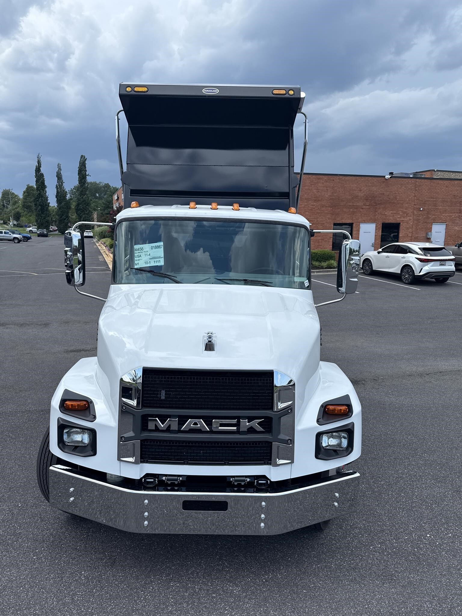 2027 Mack MD6
