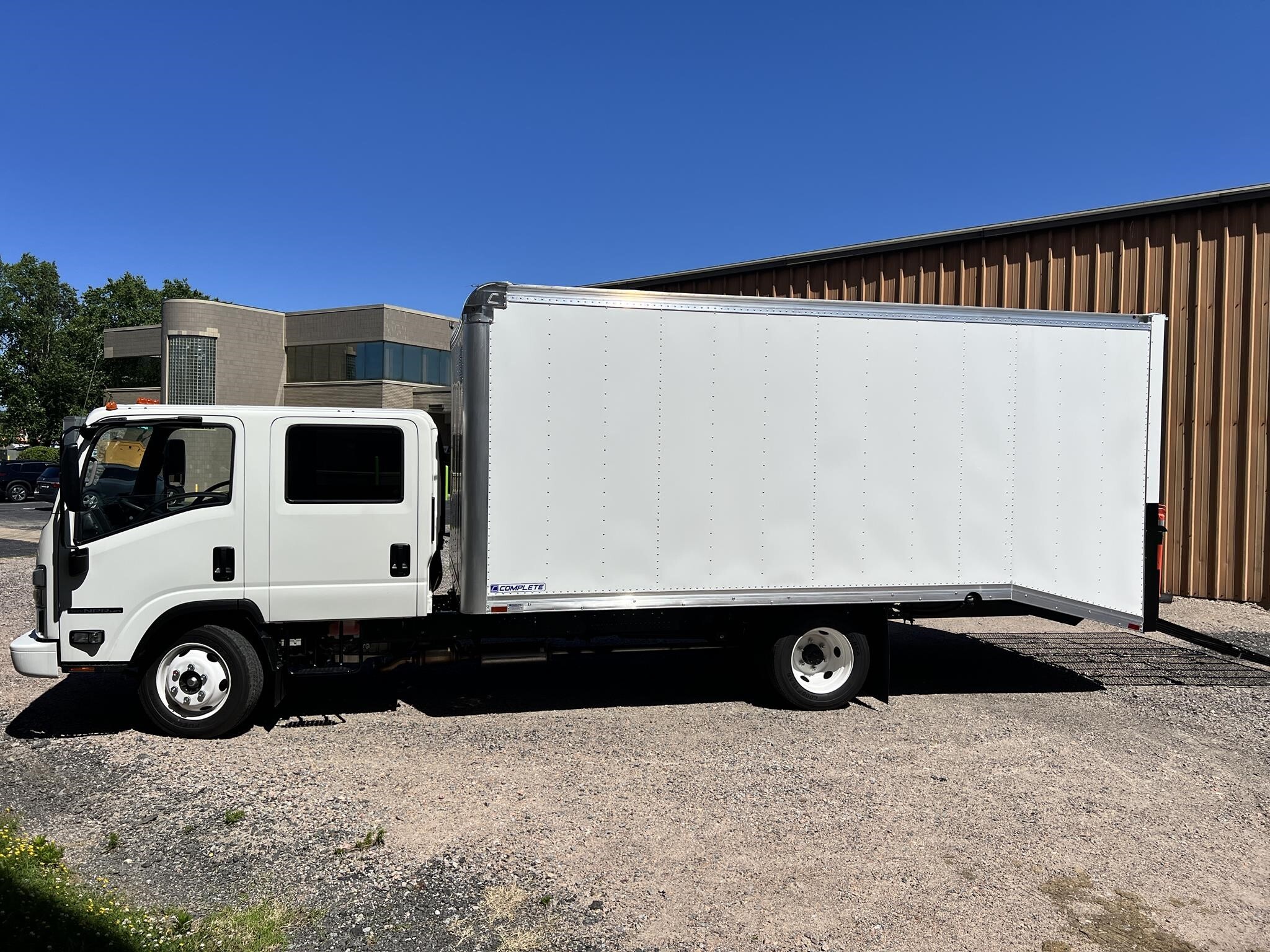 2027 Isuzu NPR HD