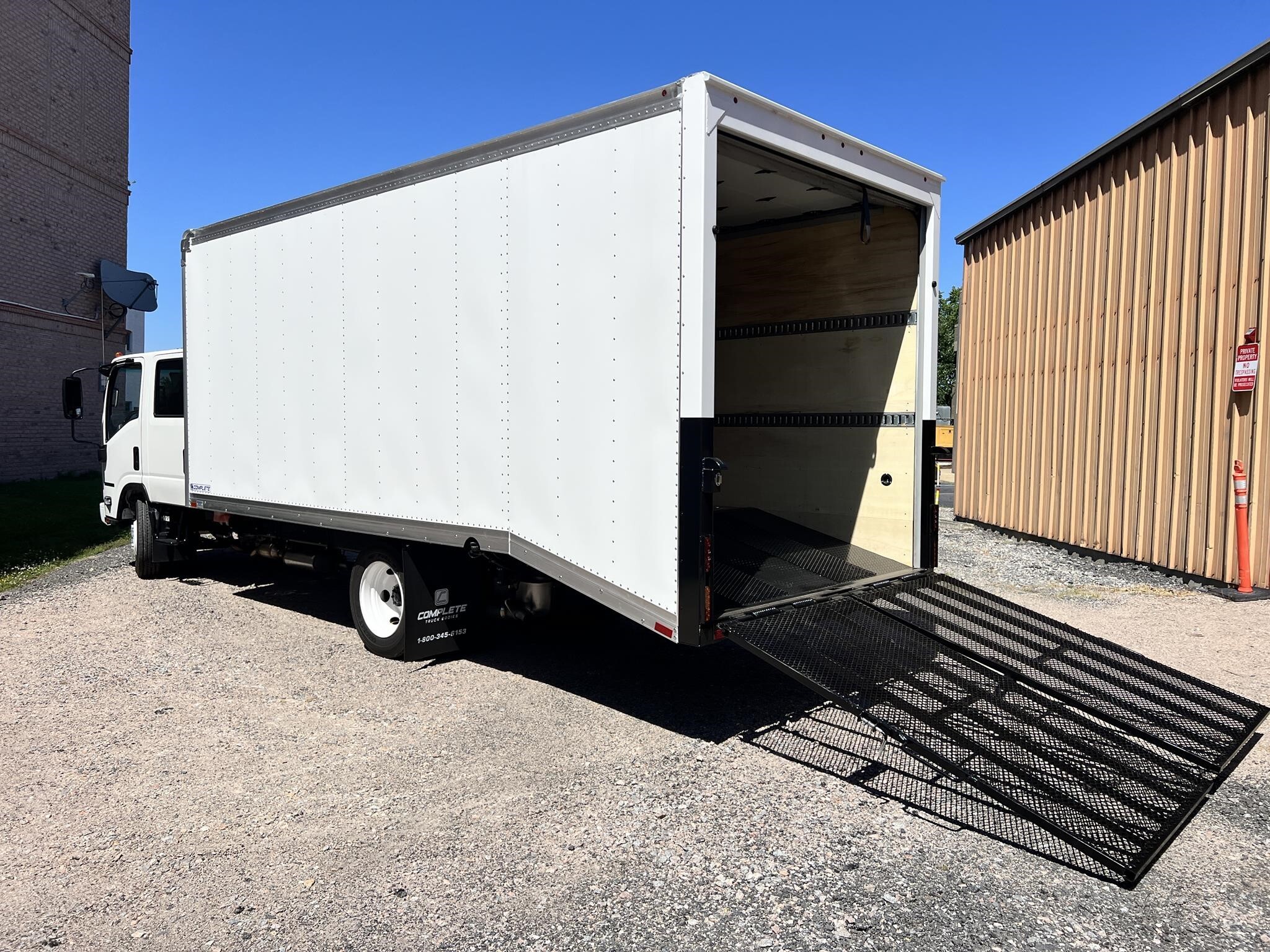2027 Isuzu NPR HD