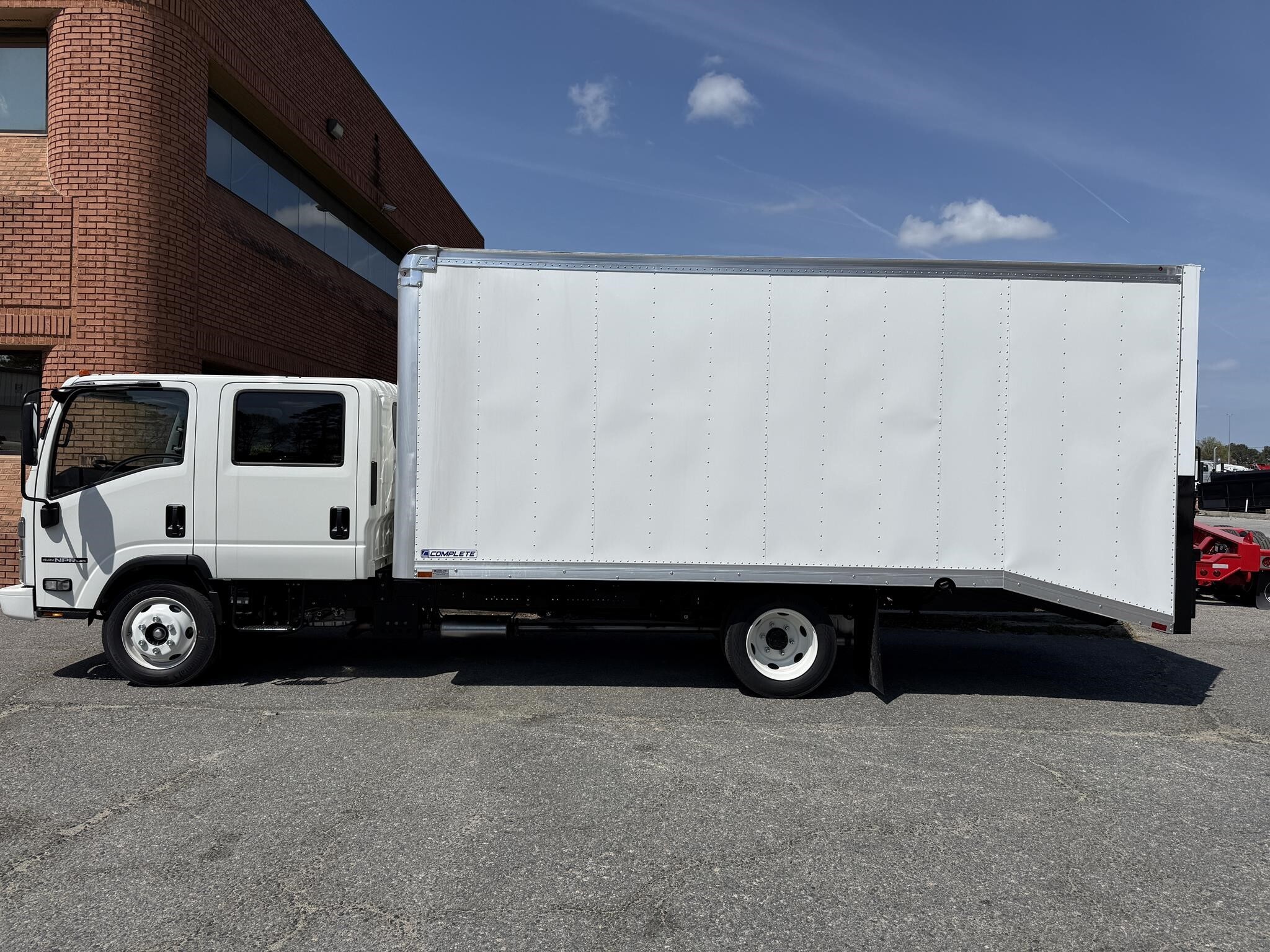 2027 Isuzu NPR HD