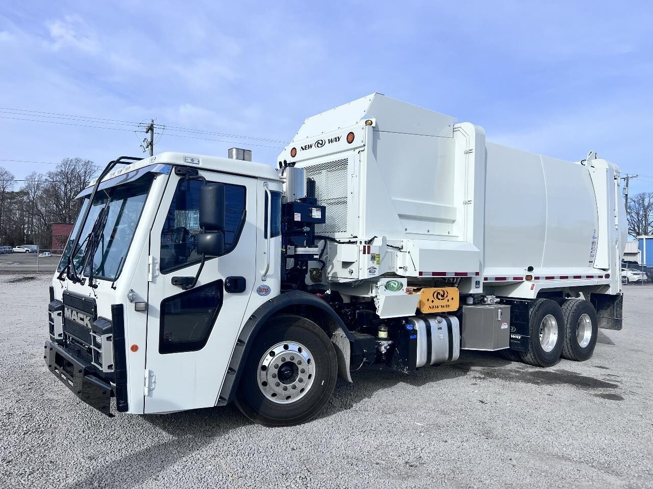 2026 Mack LR613