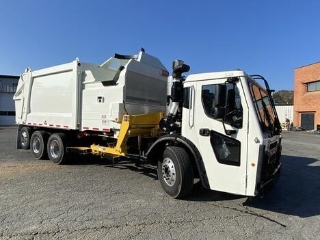 2026 Mack LR613