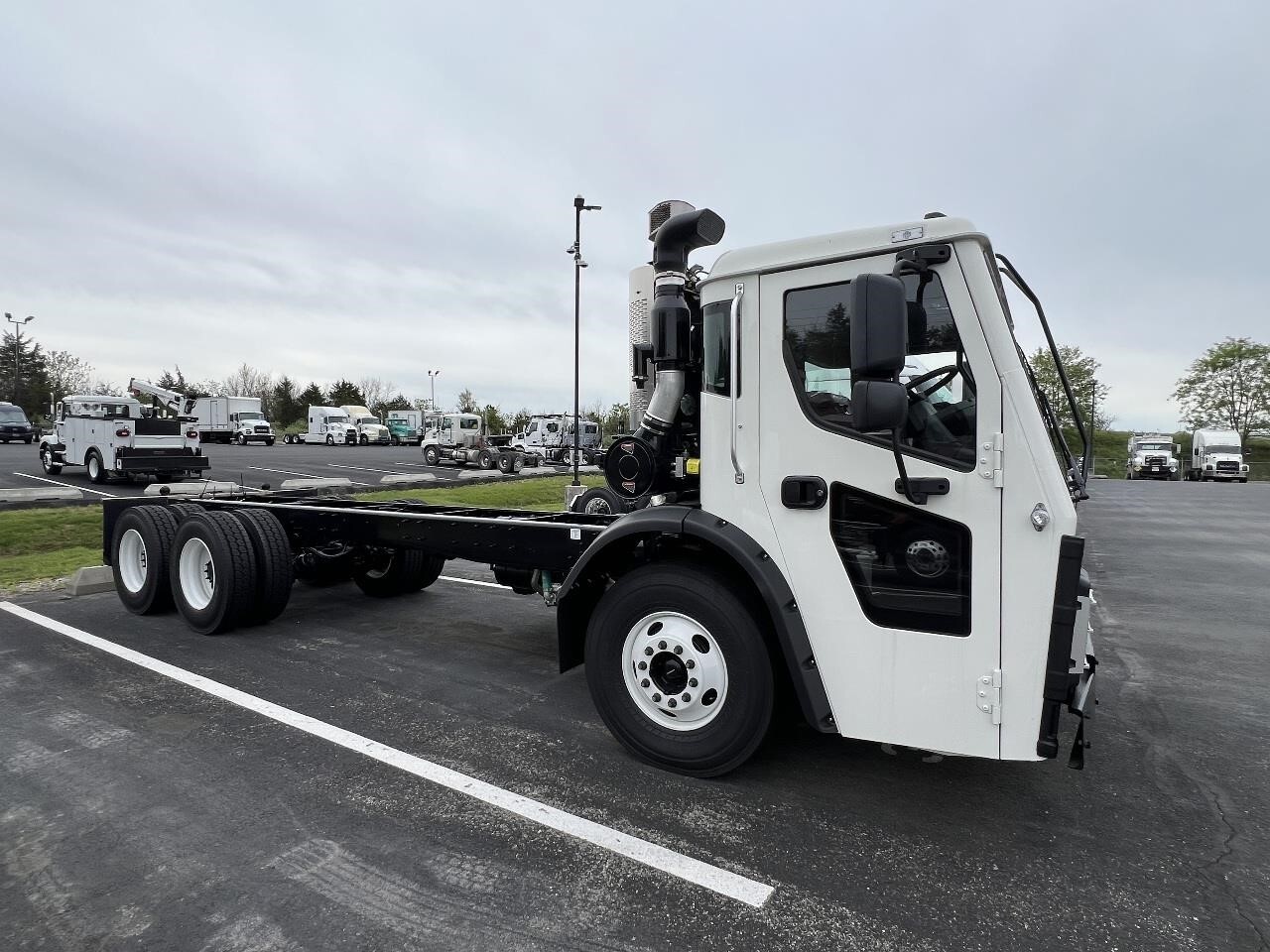 2026 Mack LR613