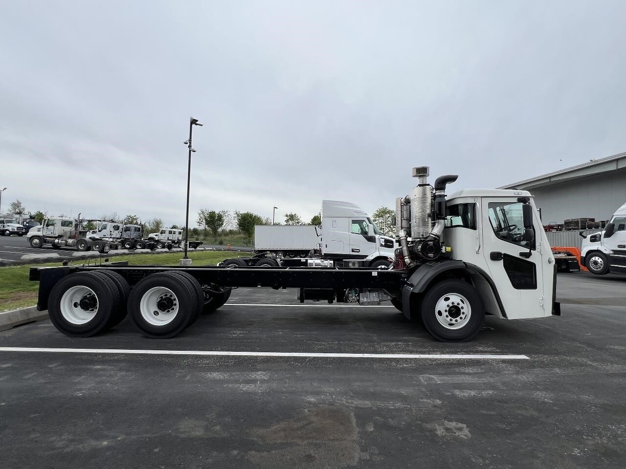 2026 Mack LR613