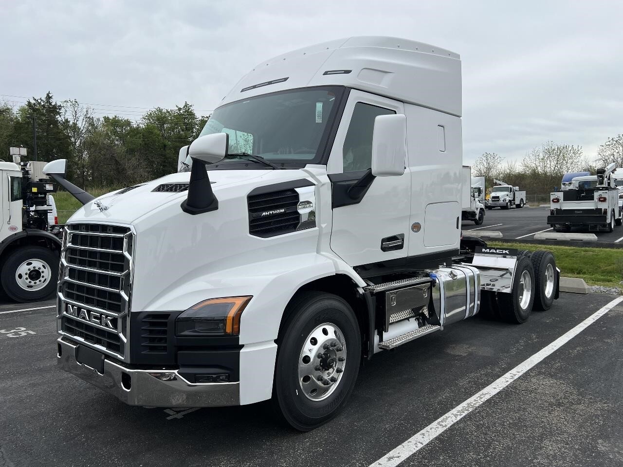 2027 Mack ANTHEM 64T