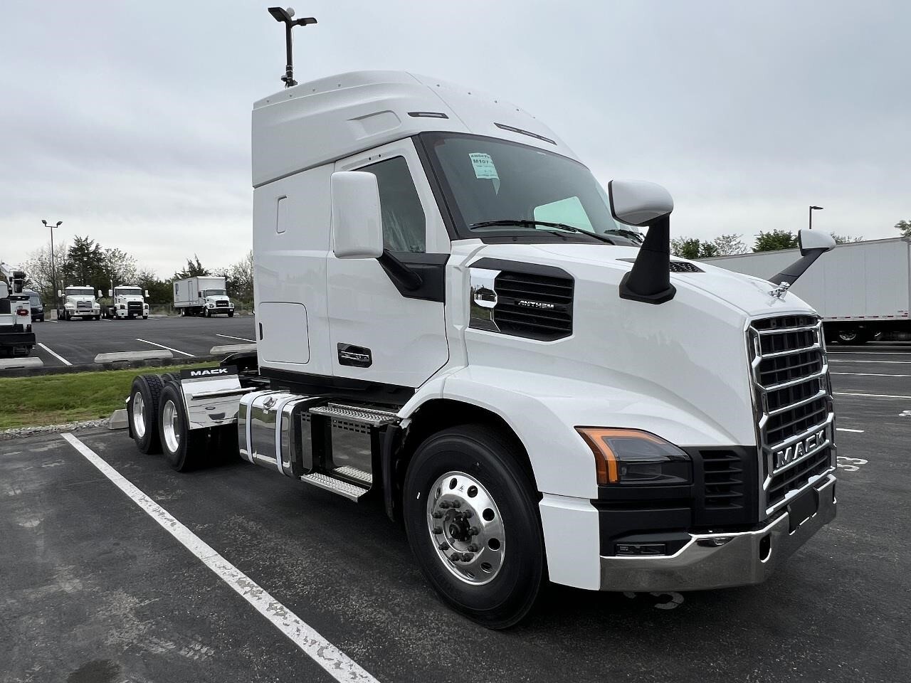 2027 Mack ANTHEM 64T