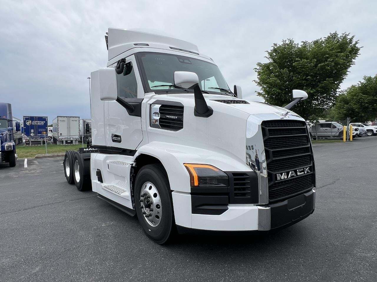 2027 Mack Pioneer