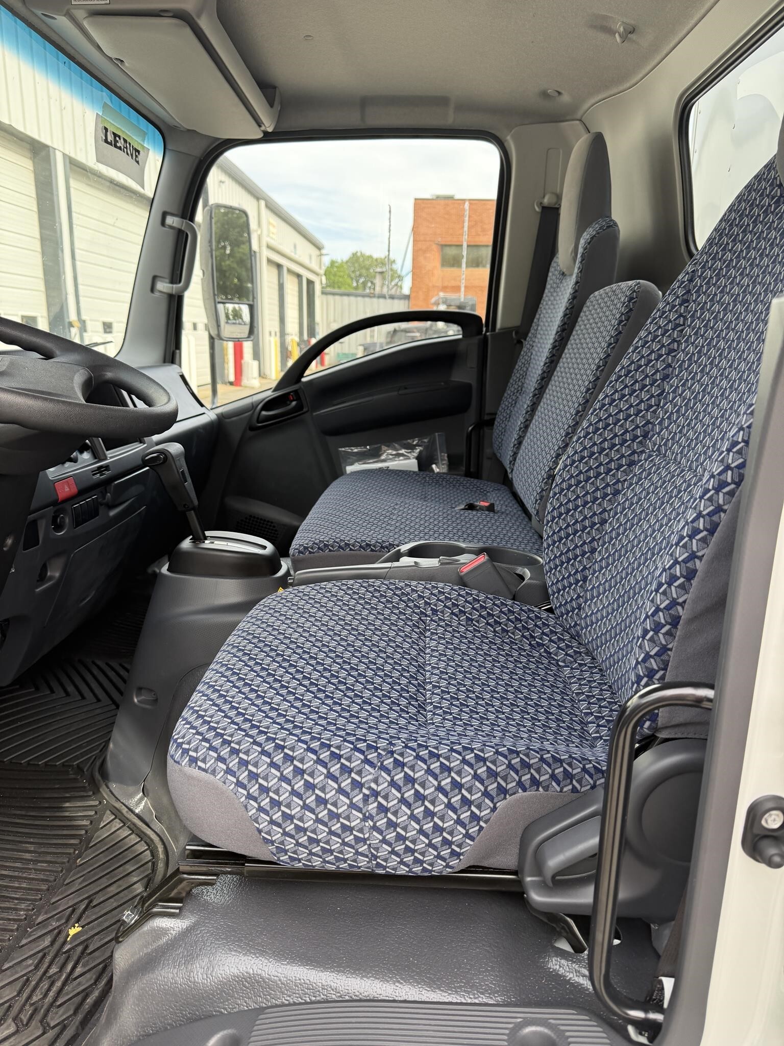 2026 Isuzu NPR HD