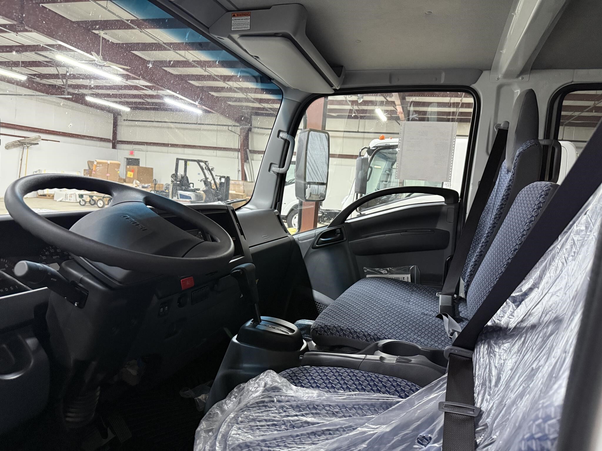 2027 Isuzu NPR HD