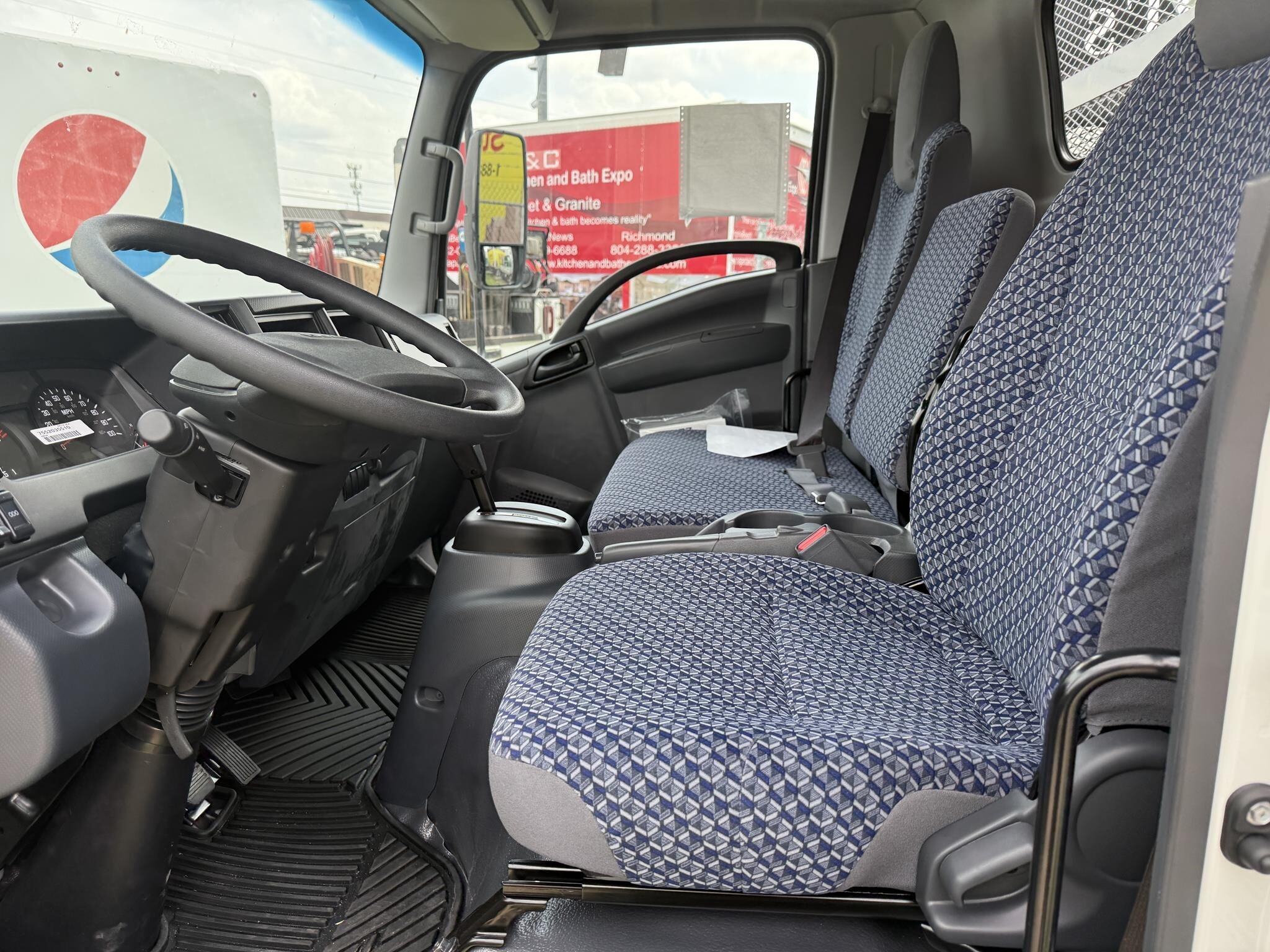 2026 Isuzu NPR HD