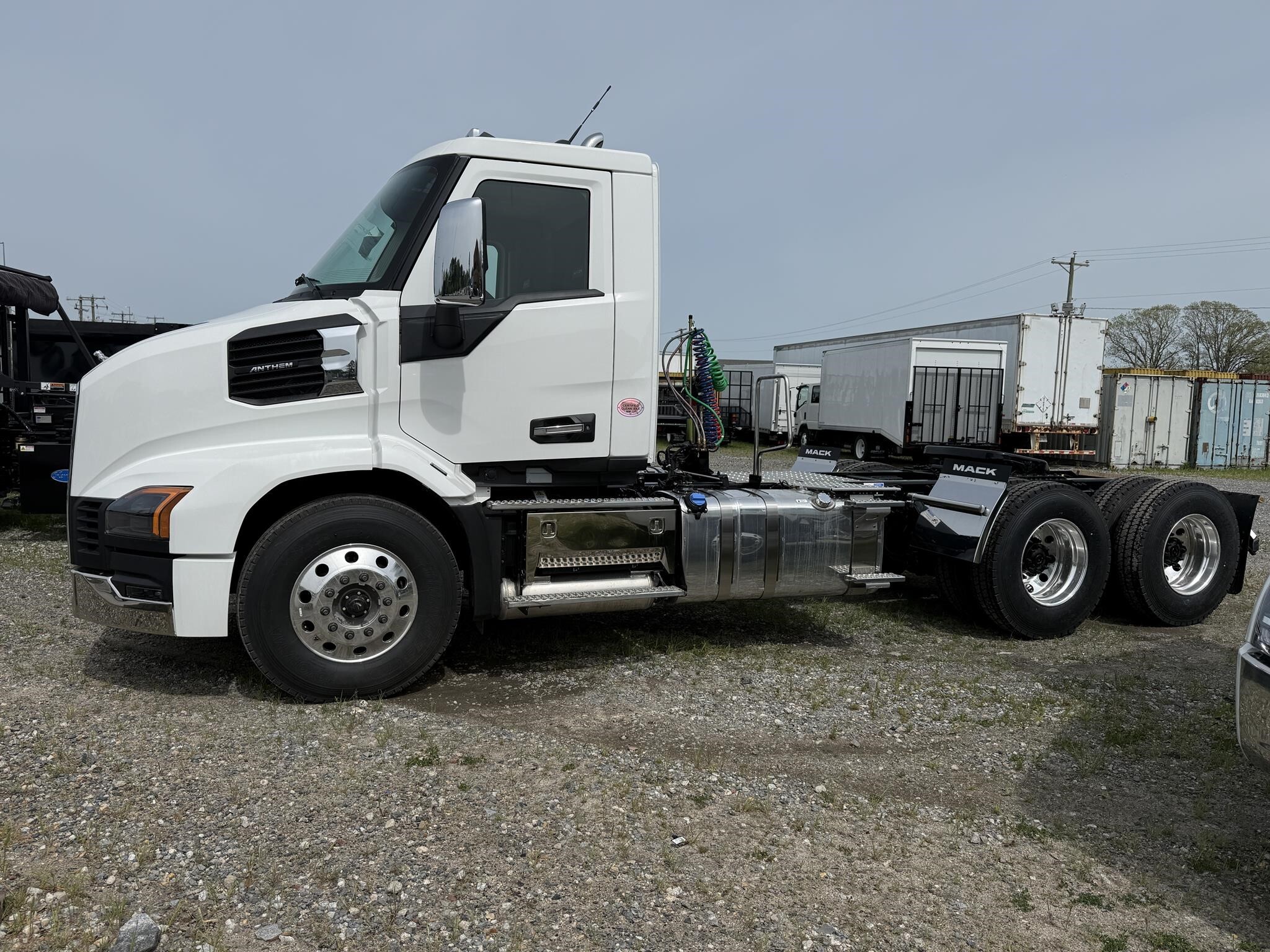 2027 Mack ANTHEM 64T