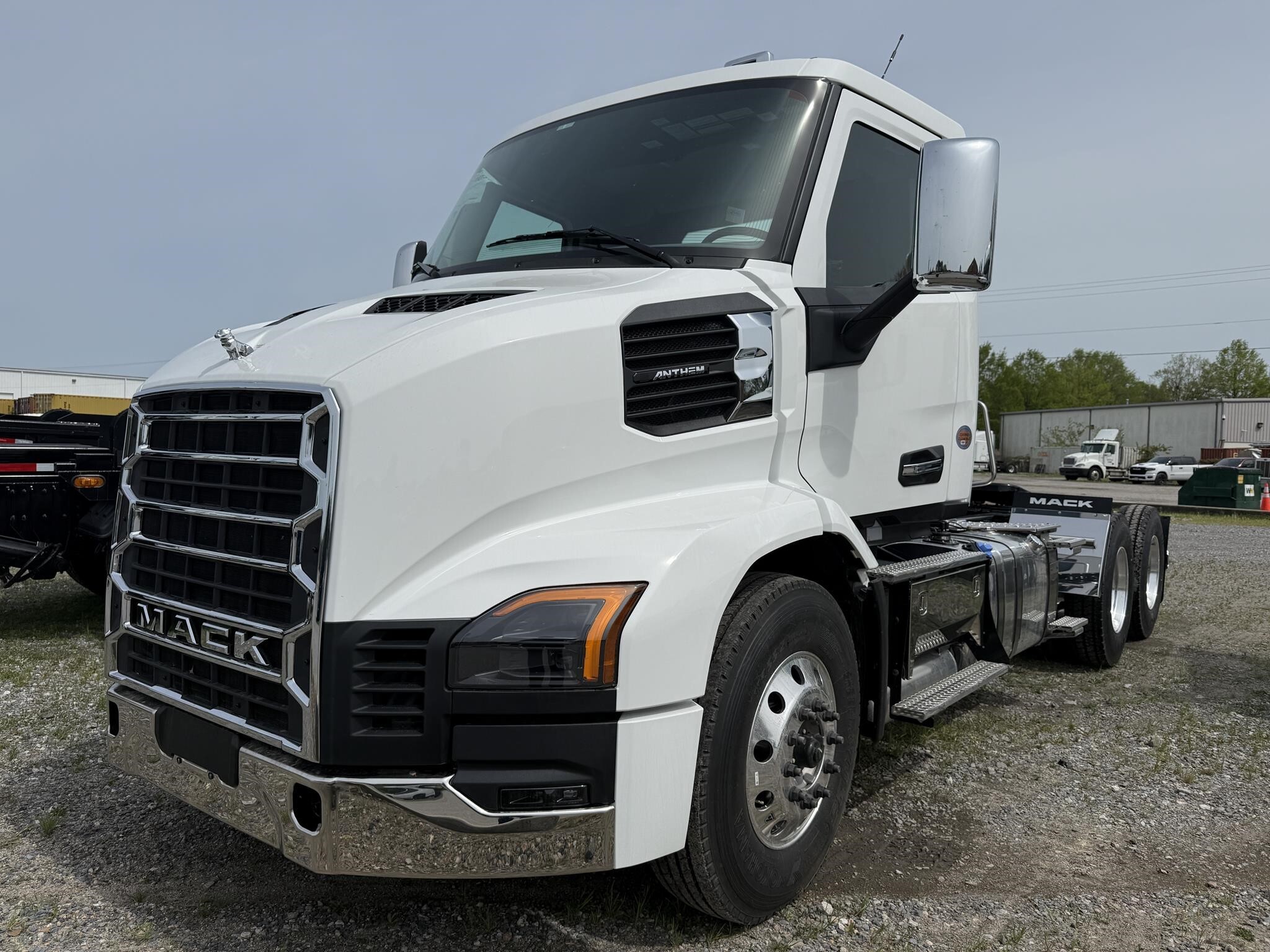 2027 Mack ANTHEM 64T