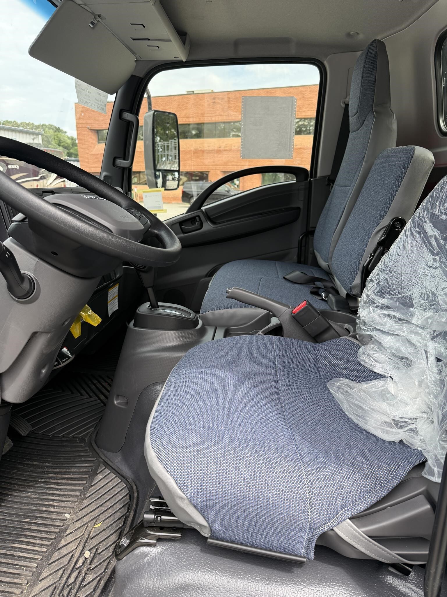 2027 Isuzu NRR