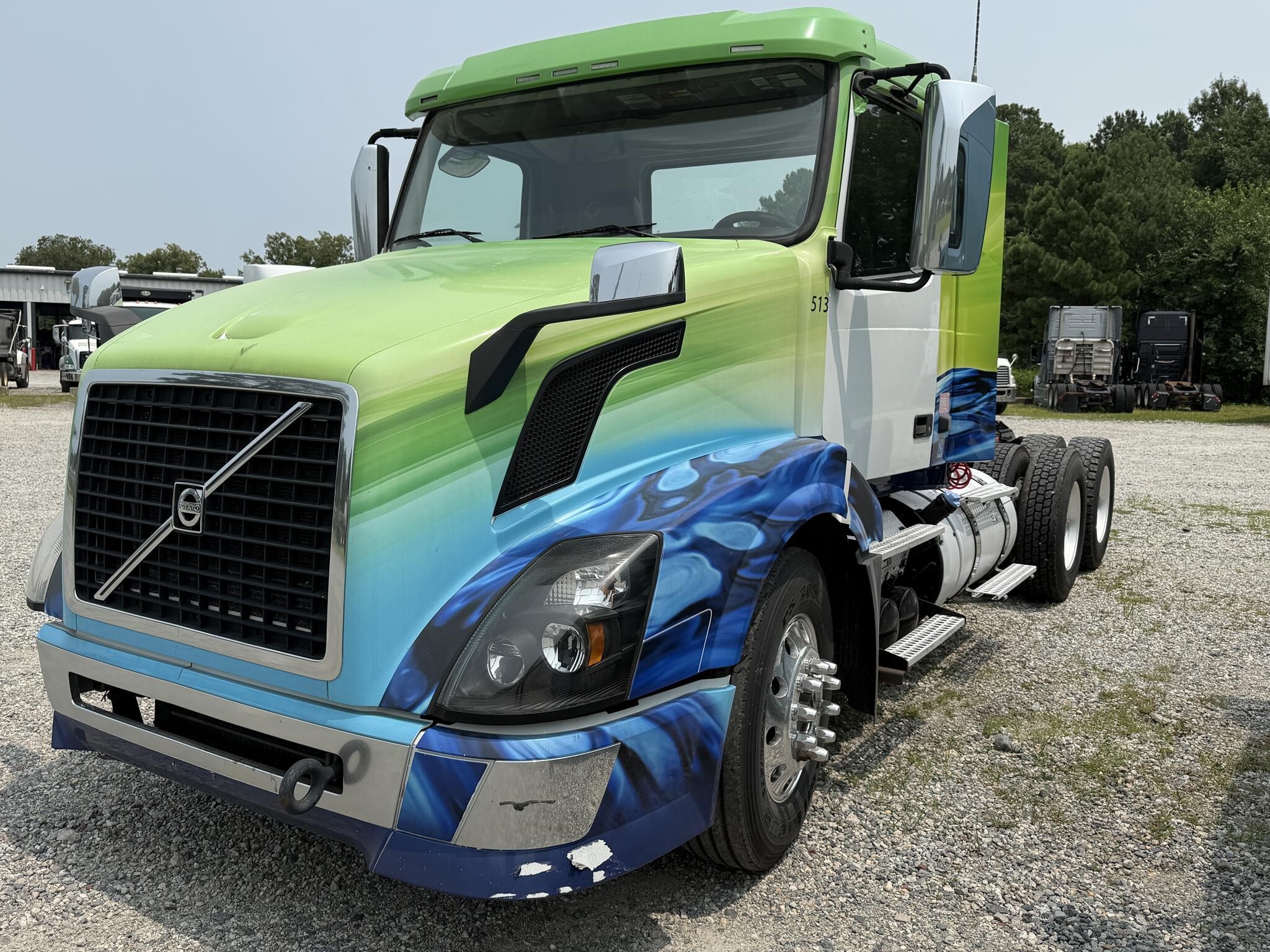 2014 Volvo VNL64T300