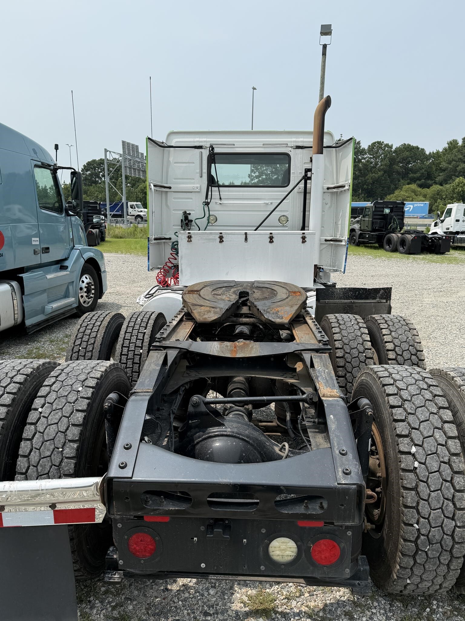 2014 Volvo VNL64T300