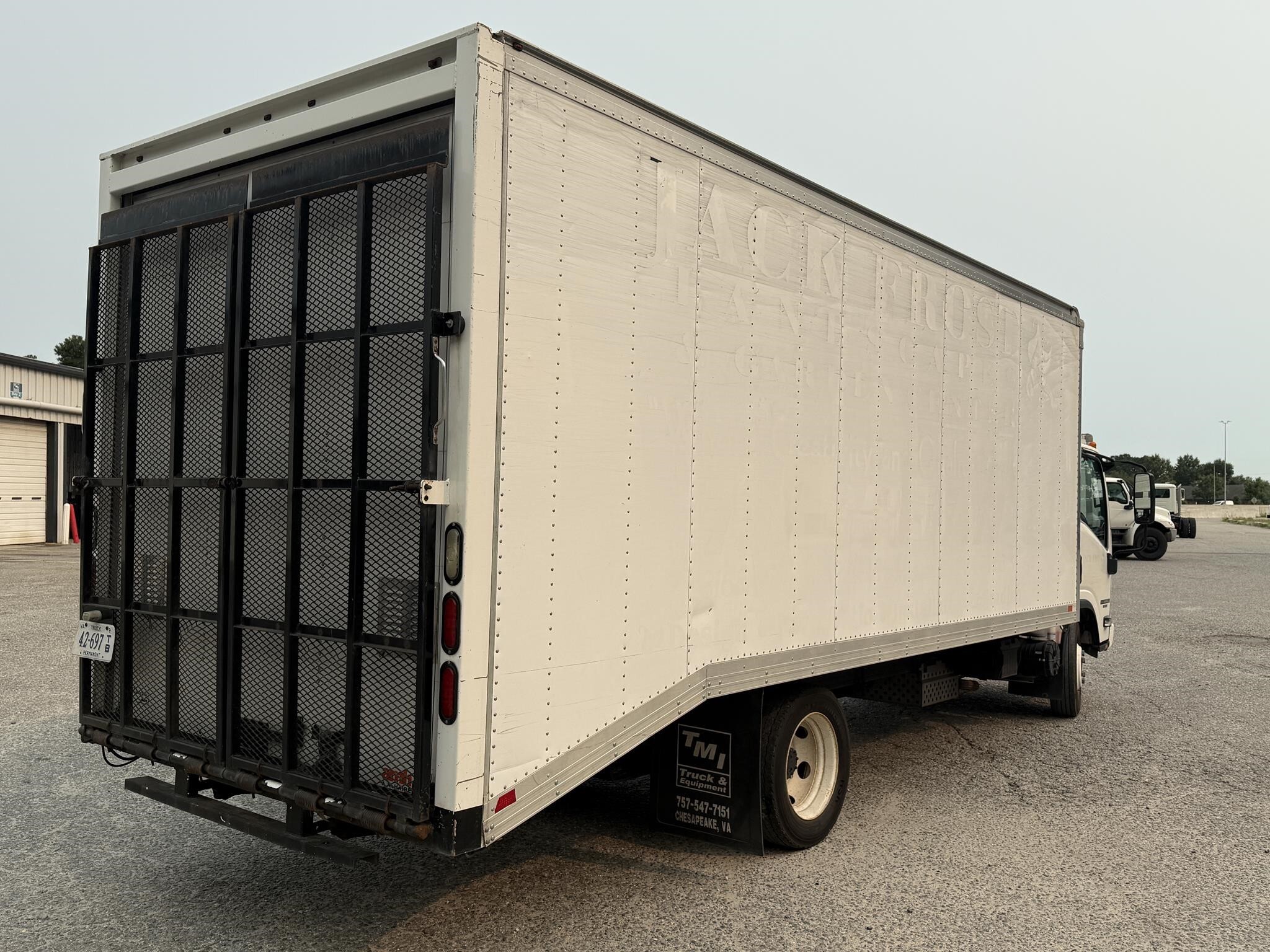 2018 Isuzu NPR HD