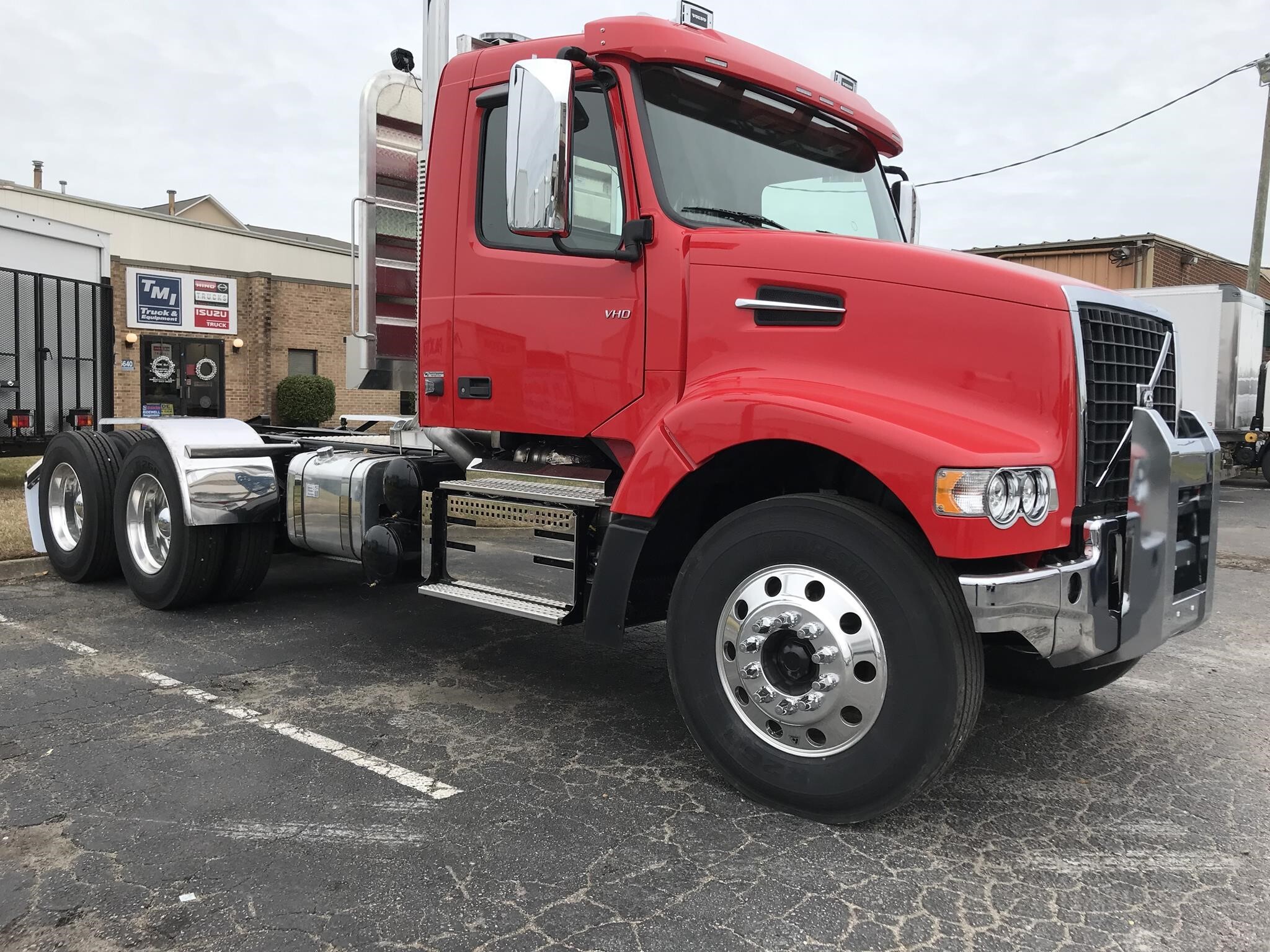 2027 Volvo VHD64FT300