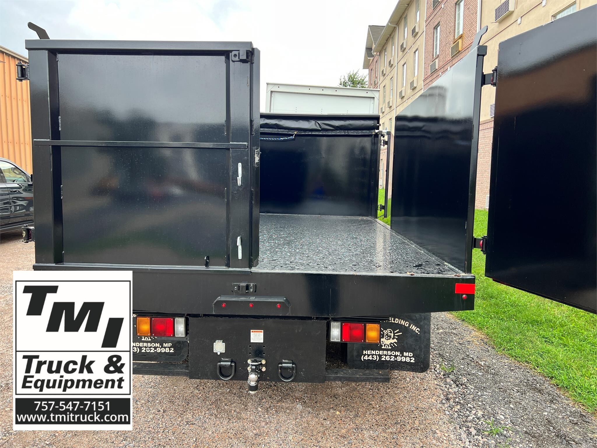 2027 Isuzu NRR