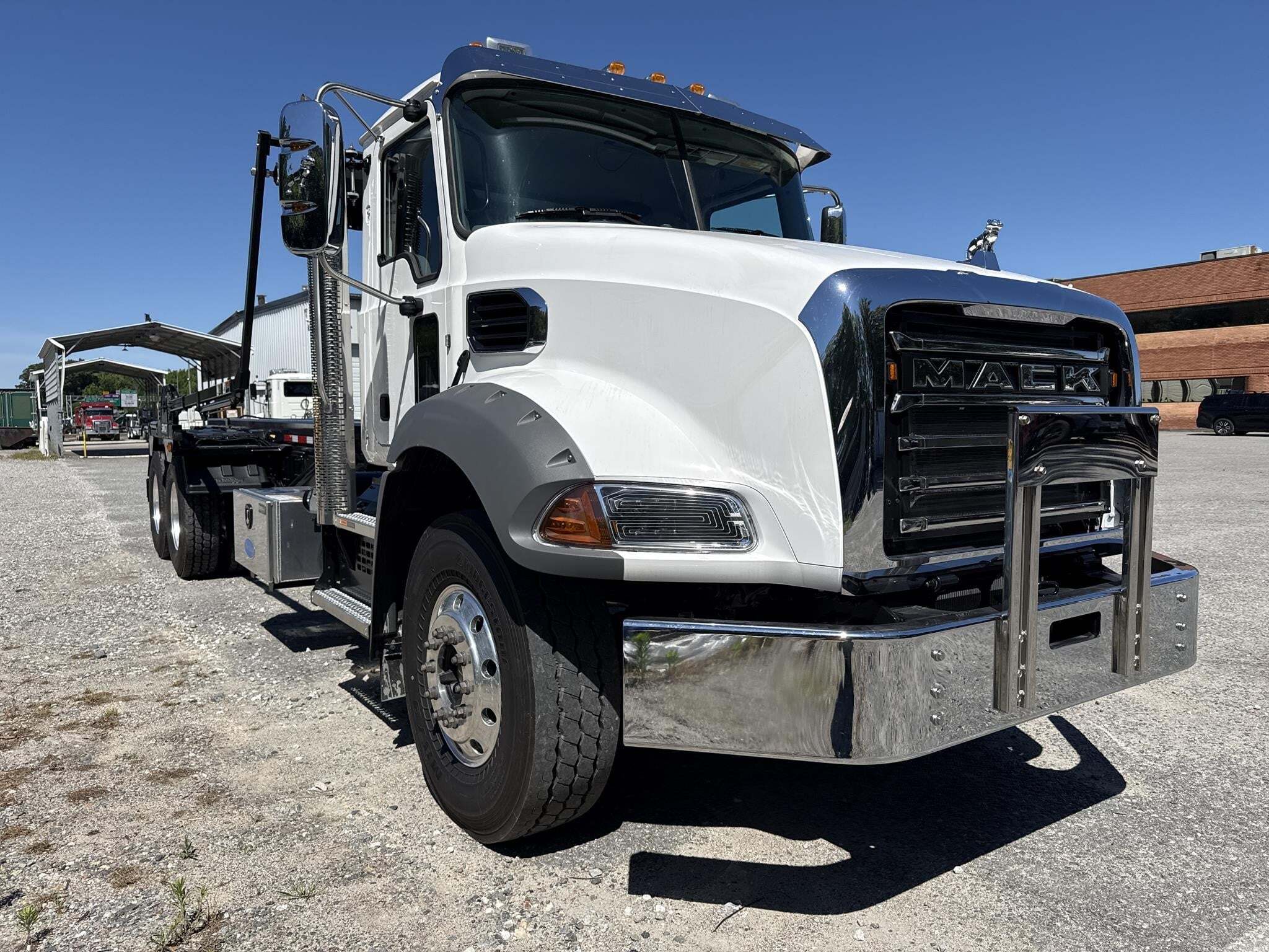 2027 Mack GRANITE 64BR