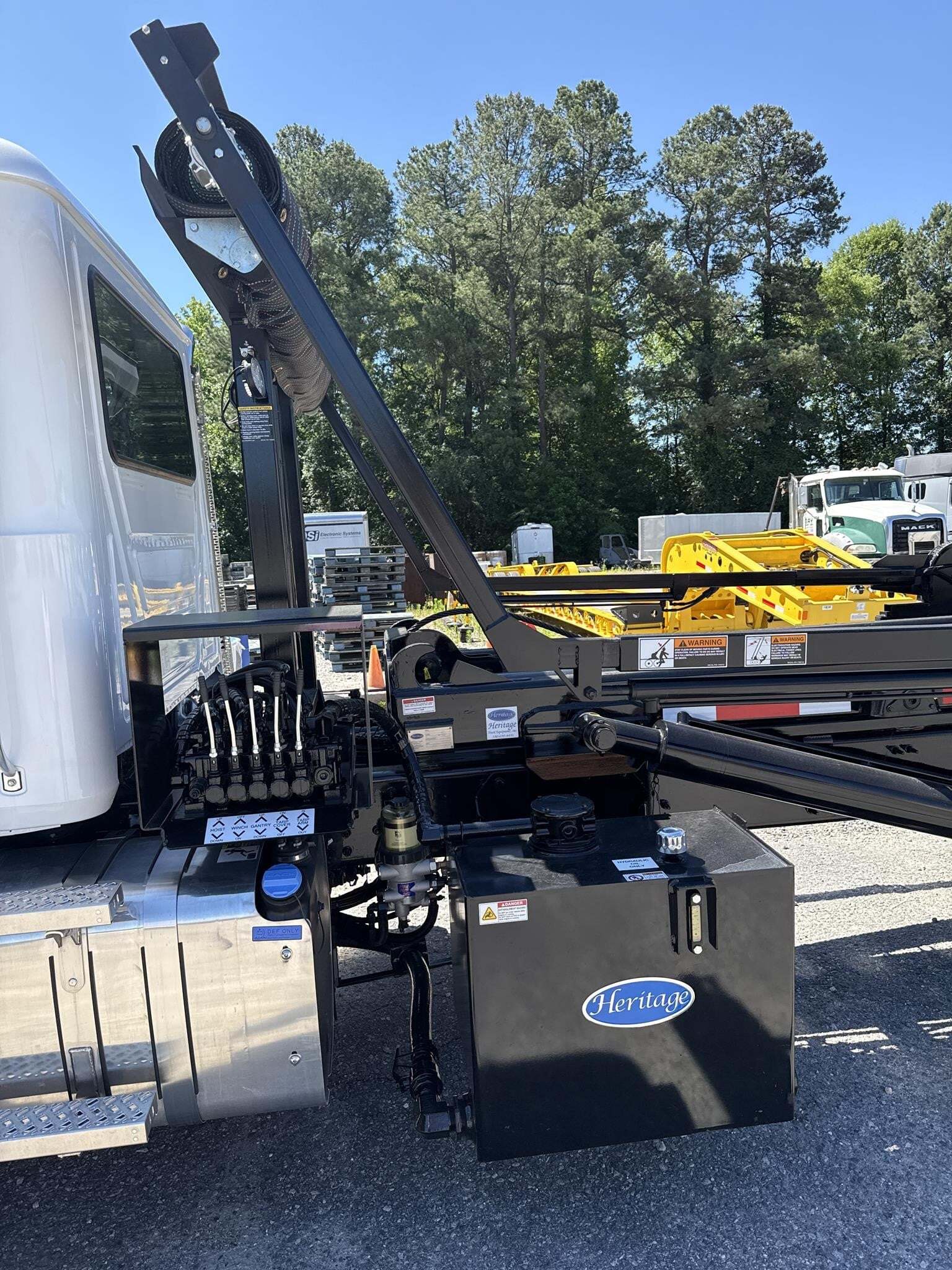 2027 Mack GRANITE 64BR
