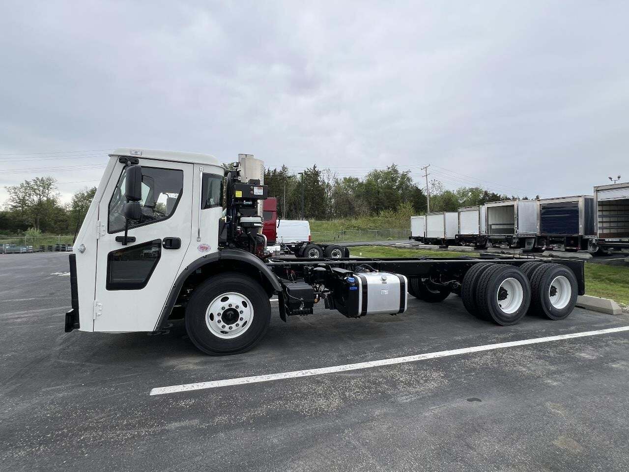 2026 Mack LR613