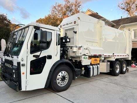 2026 Mack LR613