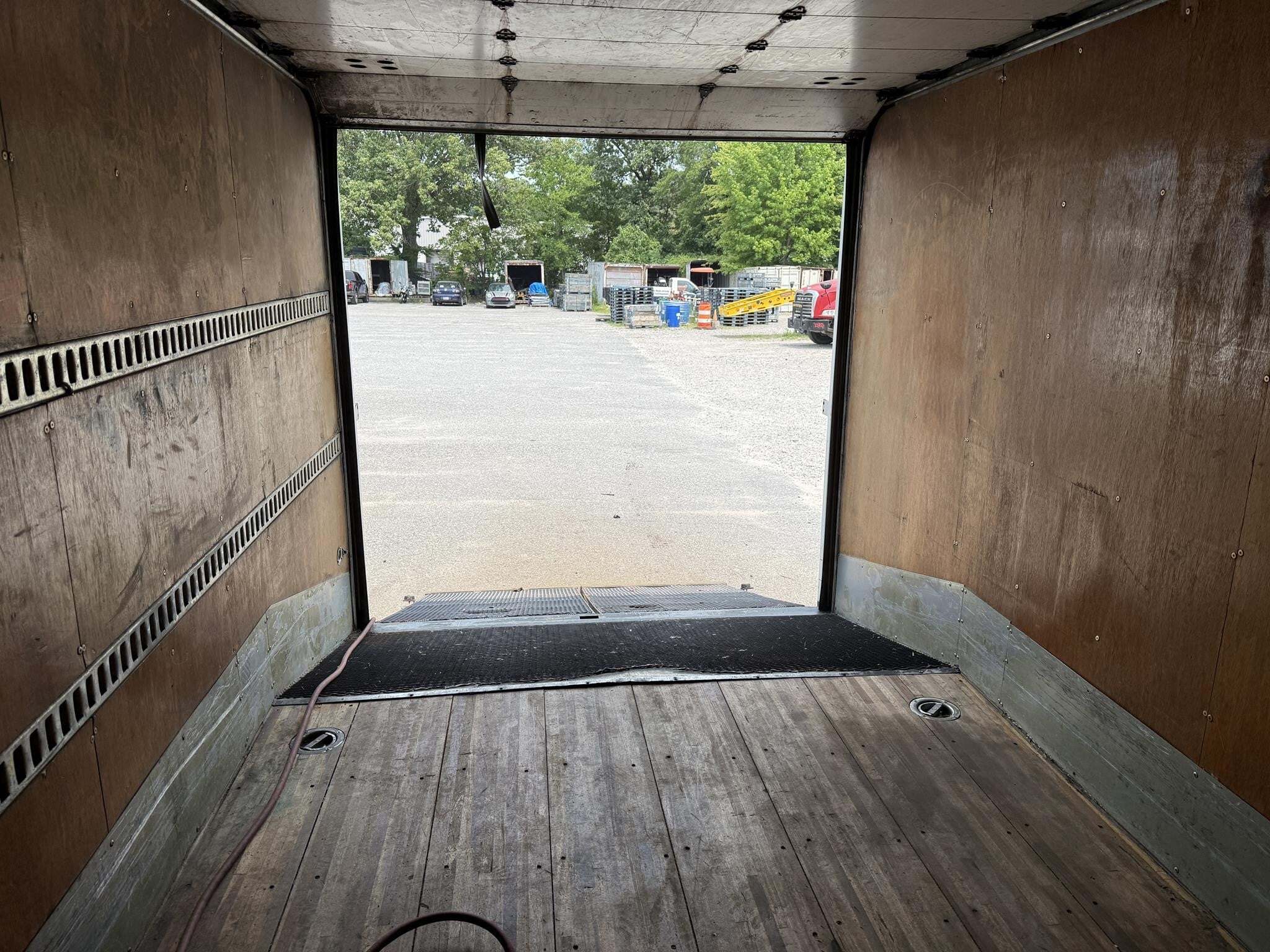 2018 Isuzu NPR HD