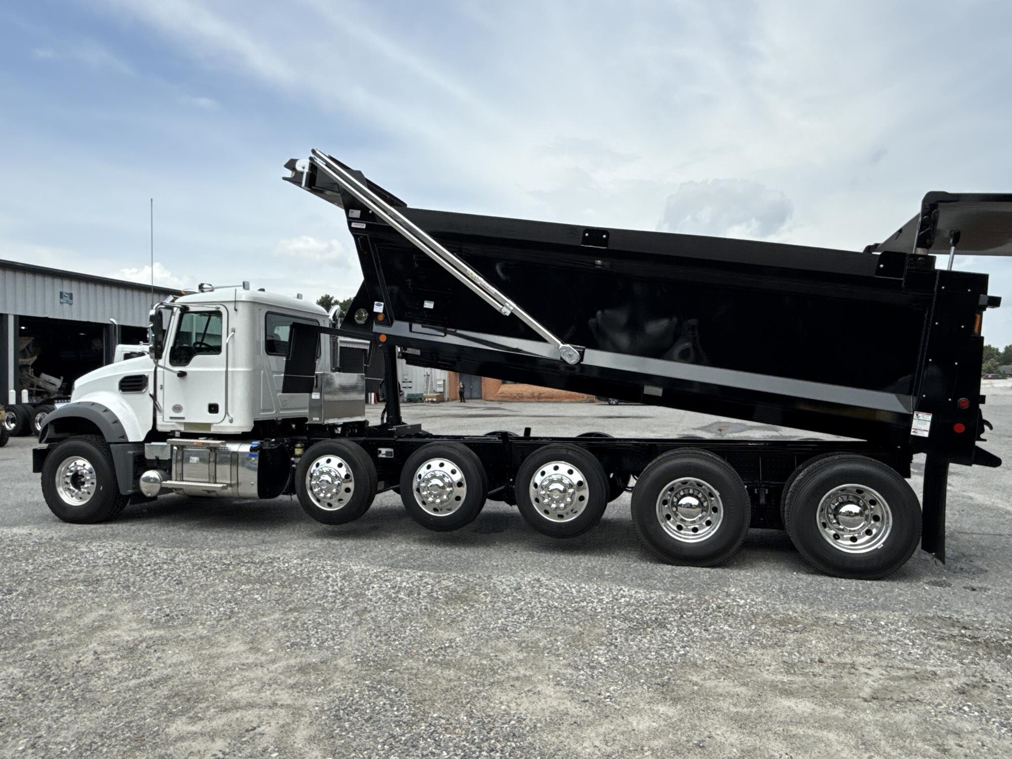 2027 Mack GRANITE