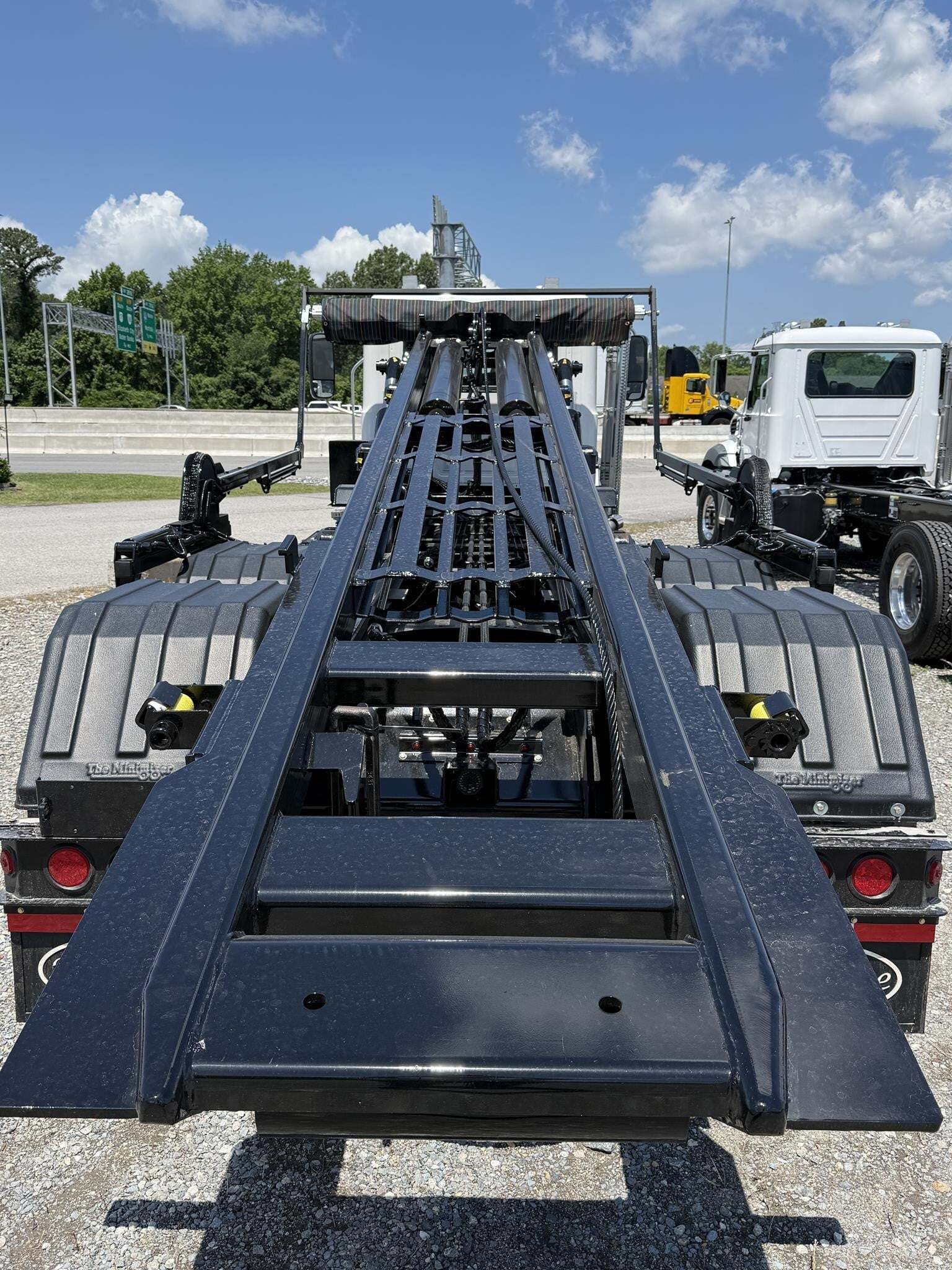 2027 Mack GRANITE 64BR