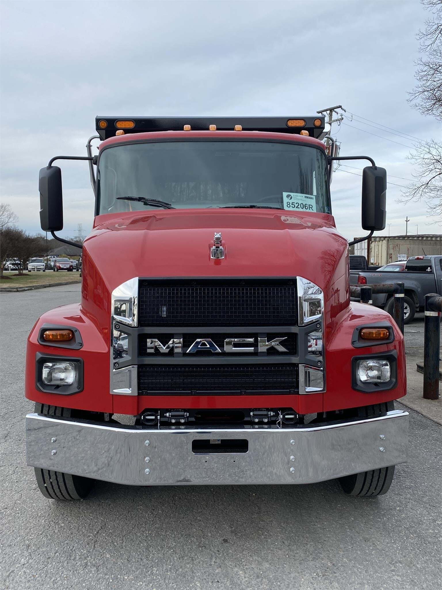 2027 Mack MD7