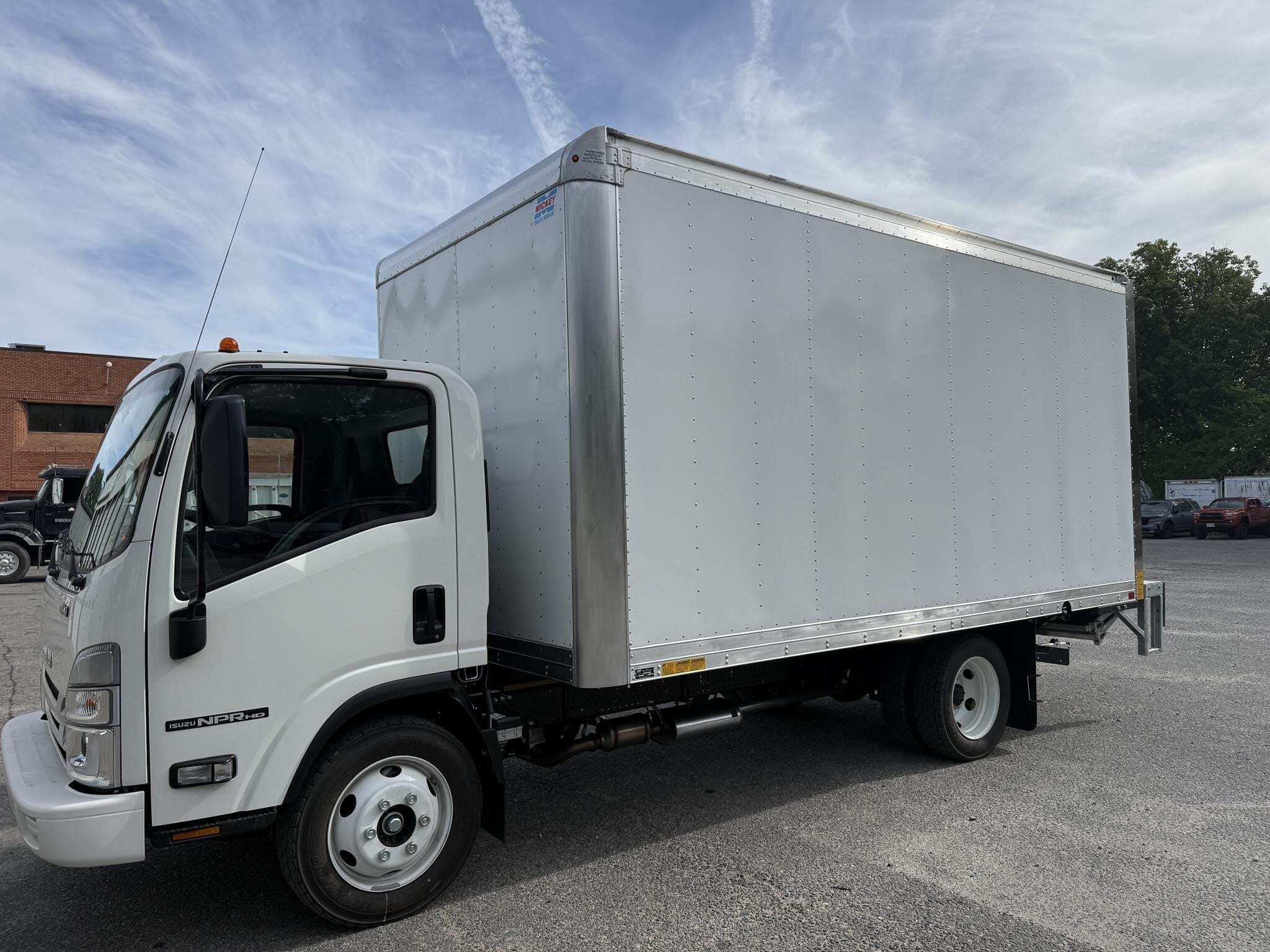 2026 Isuzu NPR HD