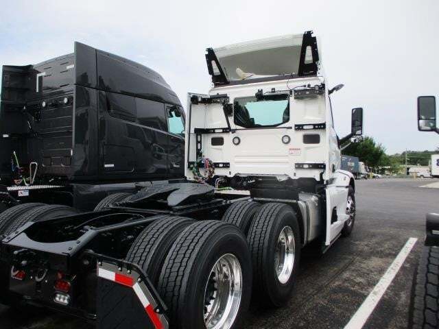 2027 Mack Pioneer