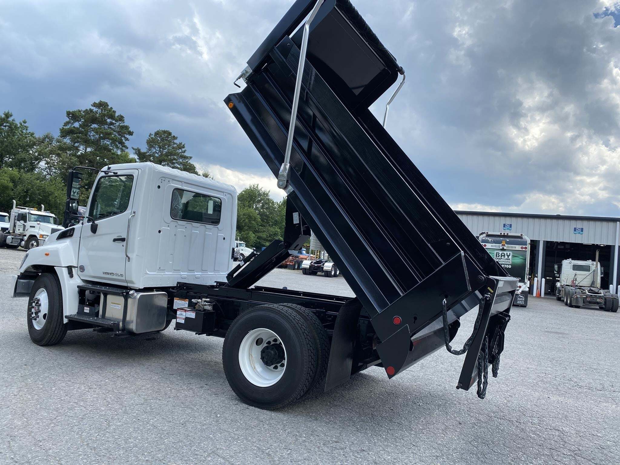 2027 Hino L6